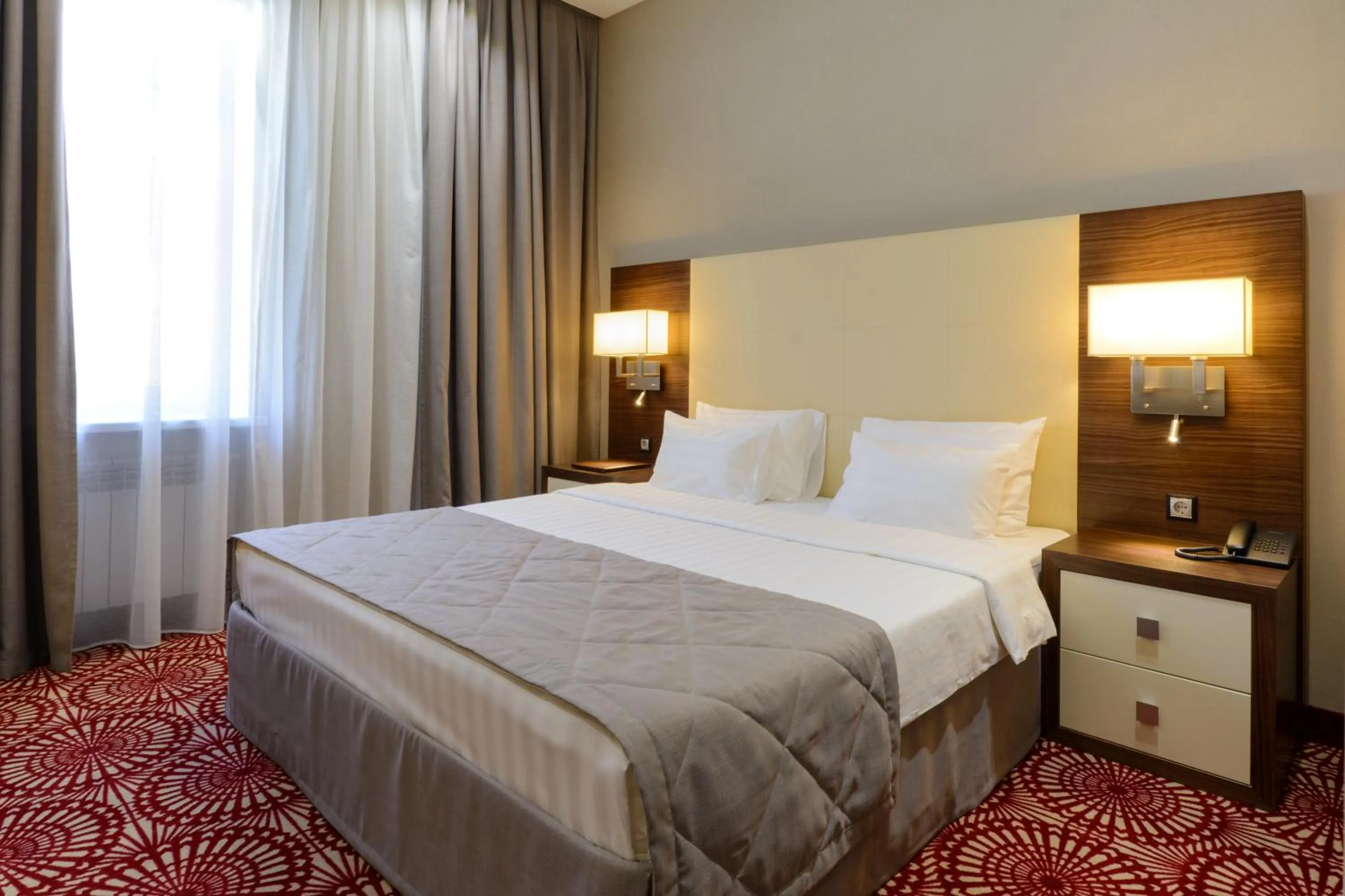 Photo of the whole room, Bed in Hotel Senator