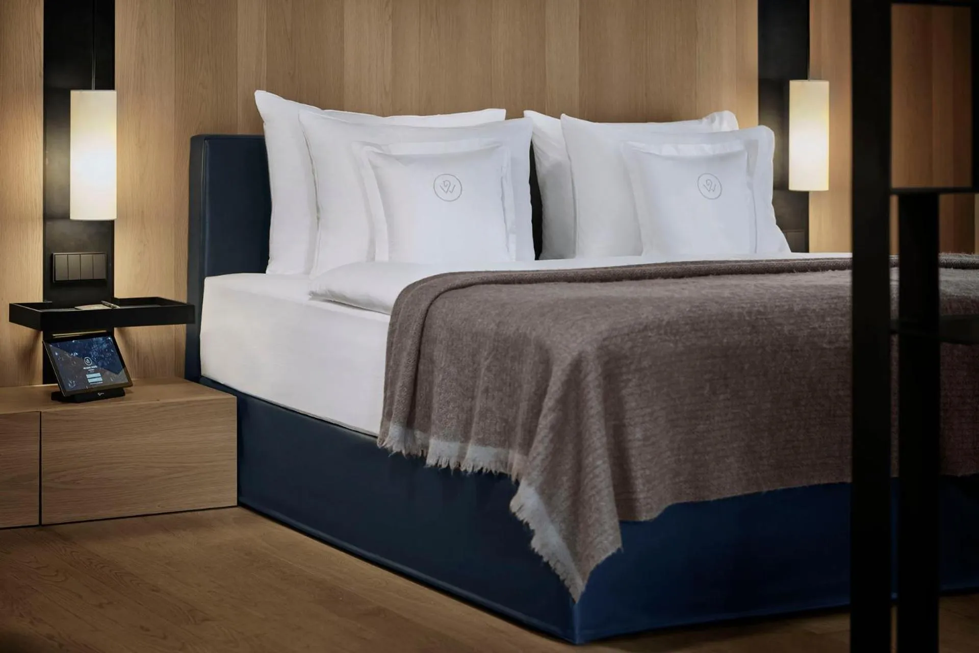 Bedroom, Bed in Hotel Weisses Roessl