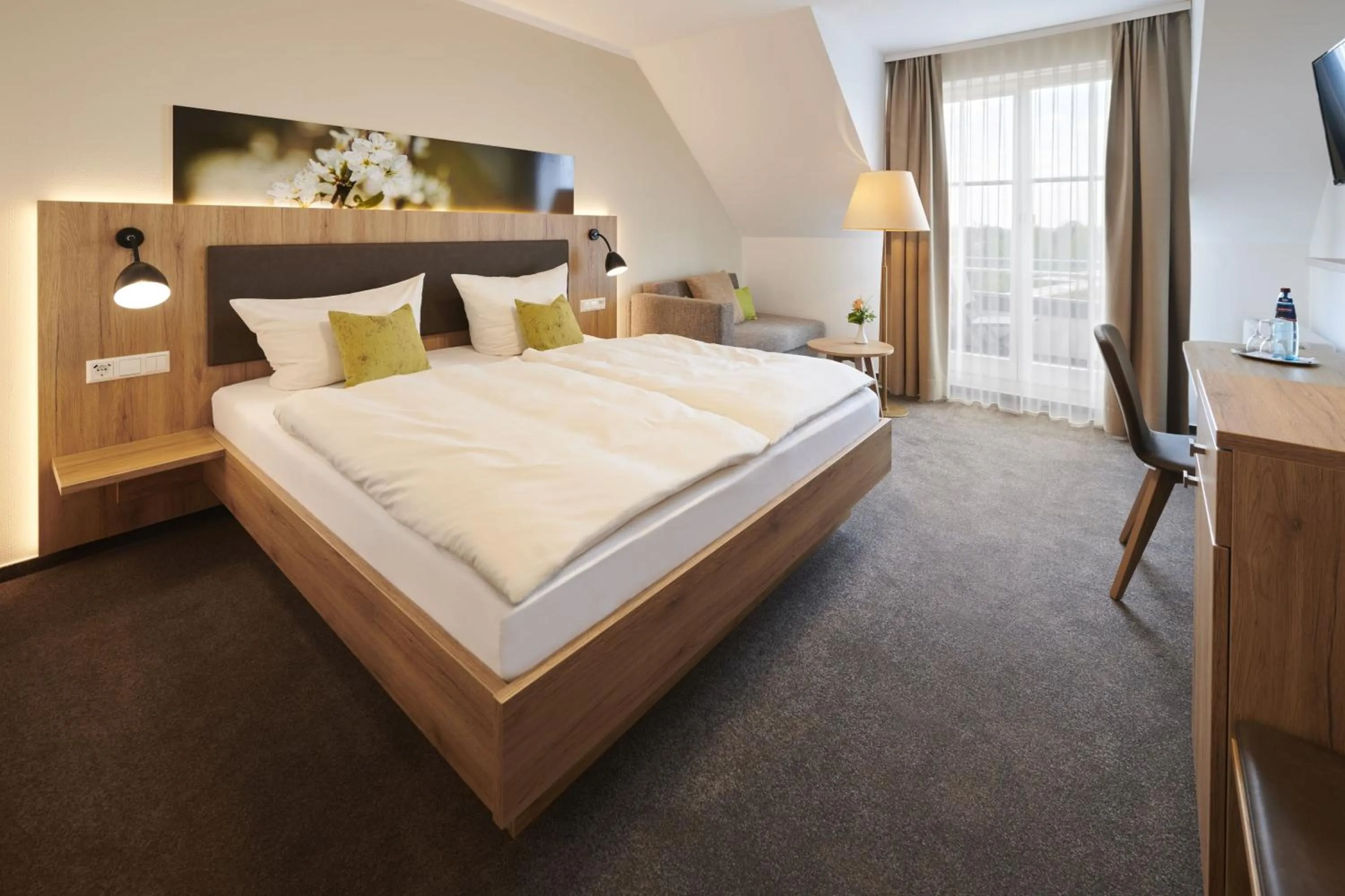 Photo of the whole room, Bed in Kreuz-Post Hotel-Restaurant-SPA