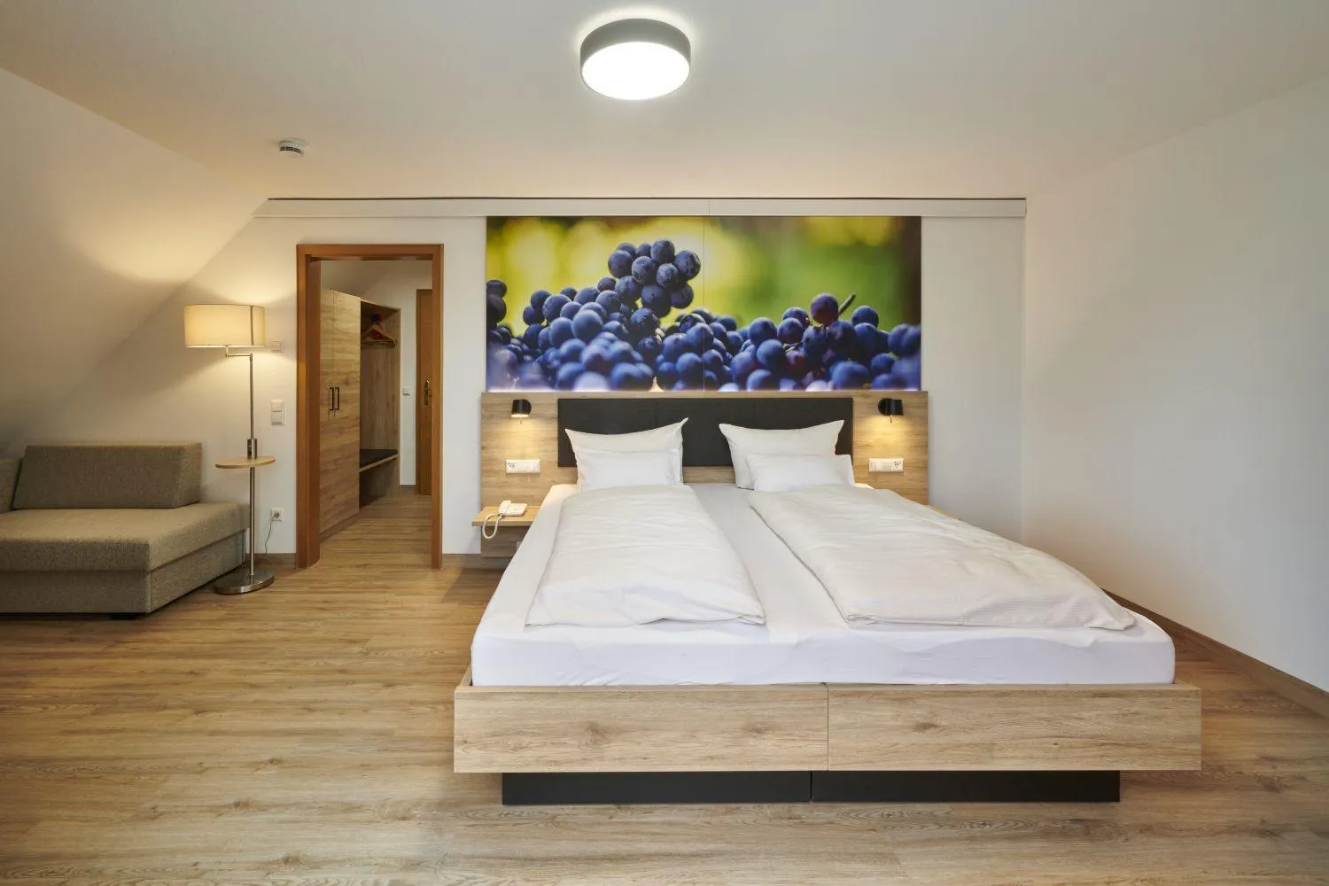 Photo of the whole room, Bed in Kreuz-Post Hotel-Restaurant-SPA