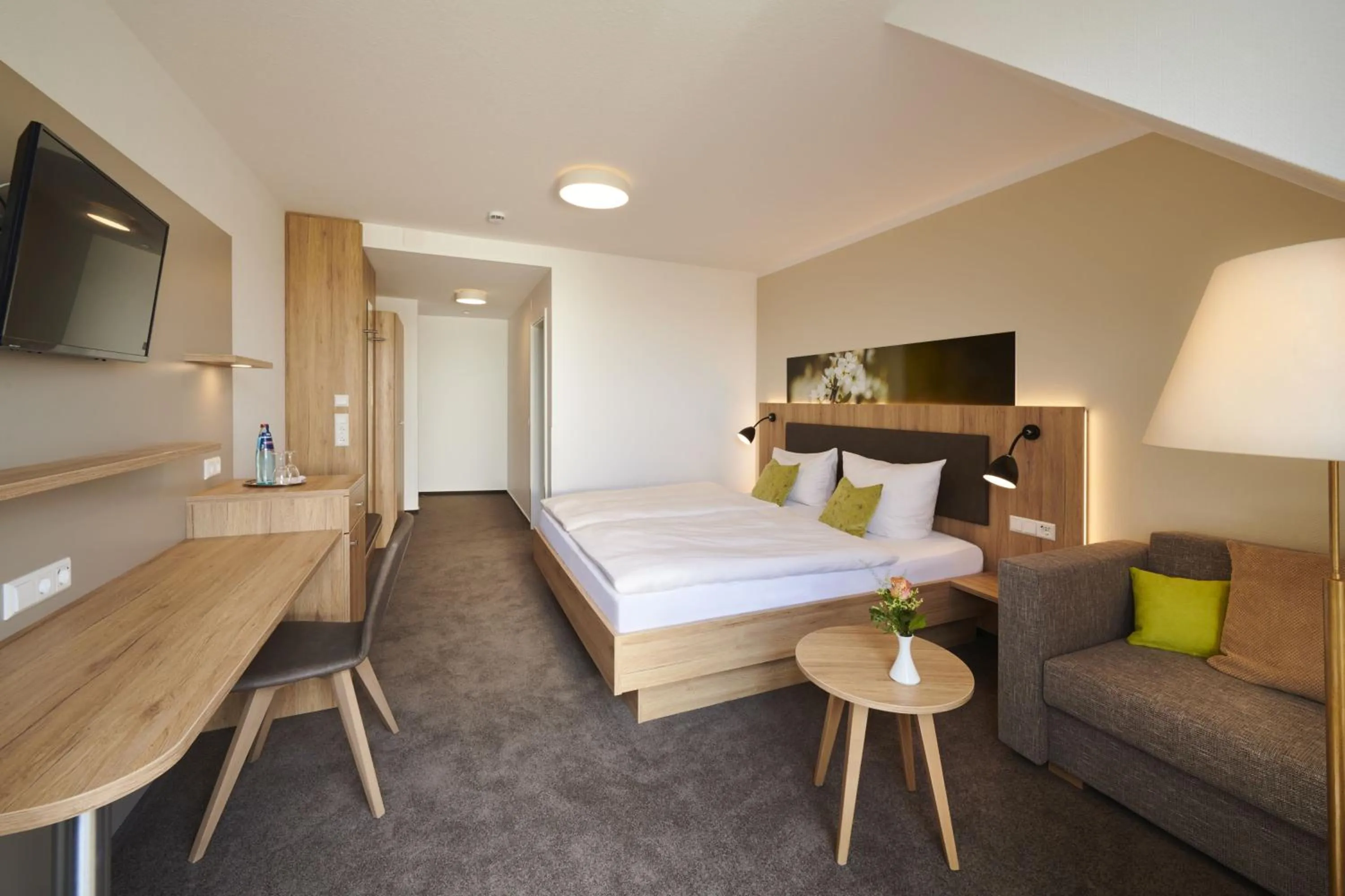 Photo of the whole room, Bed in Kreuz-Post Hotel-Restaurant-SPA