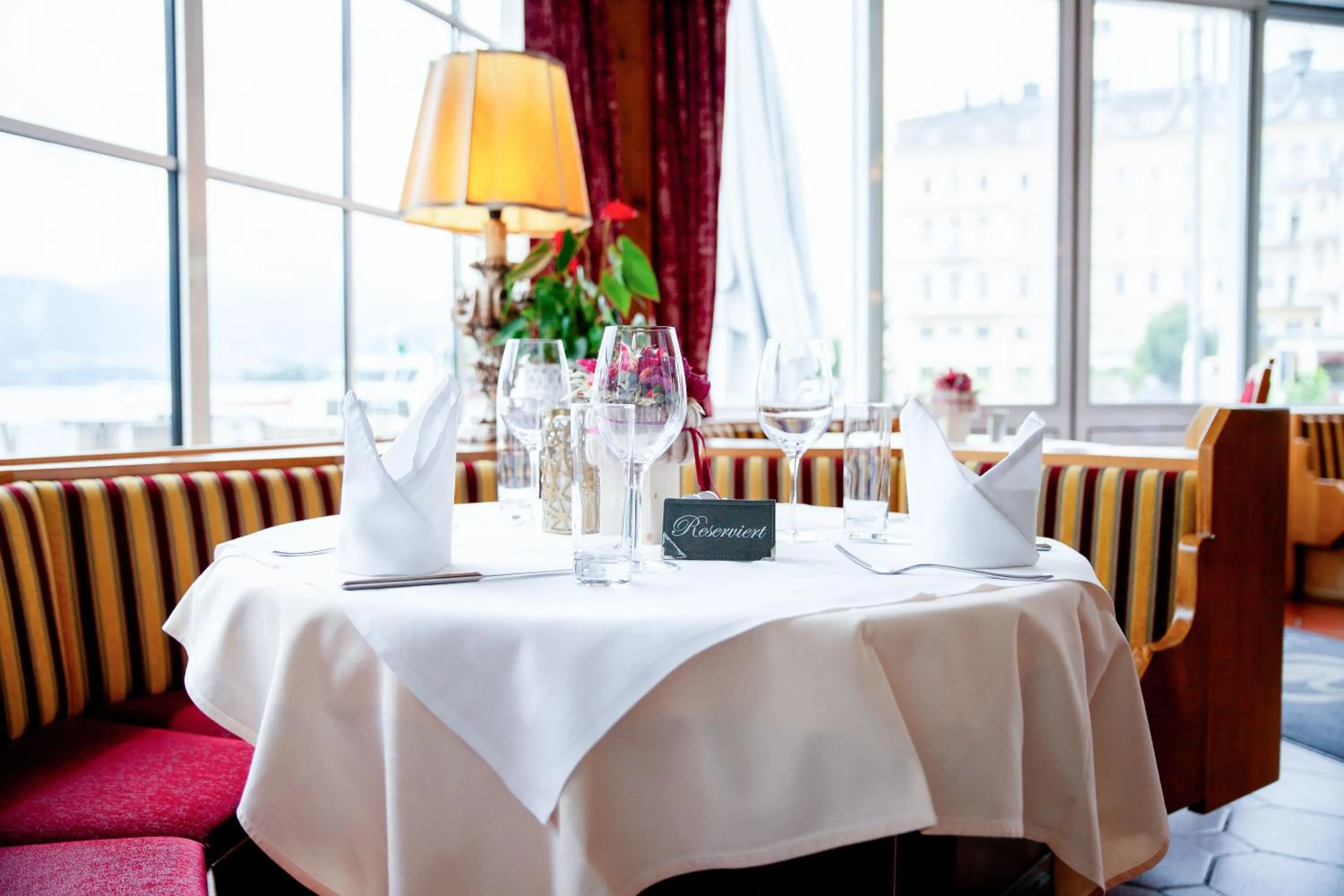 Restaurant/places to eat in Seehotel Schwan