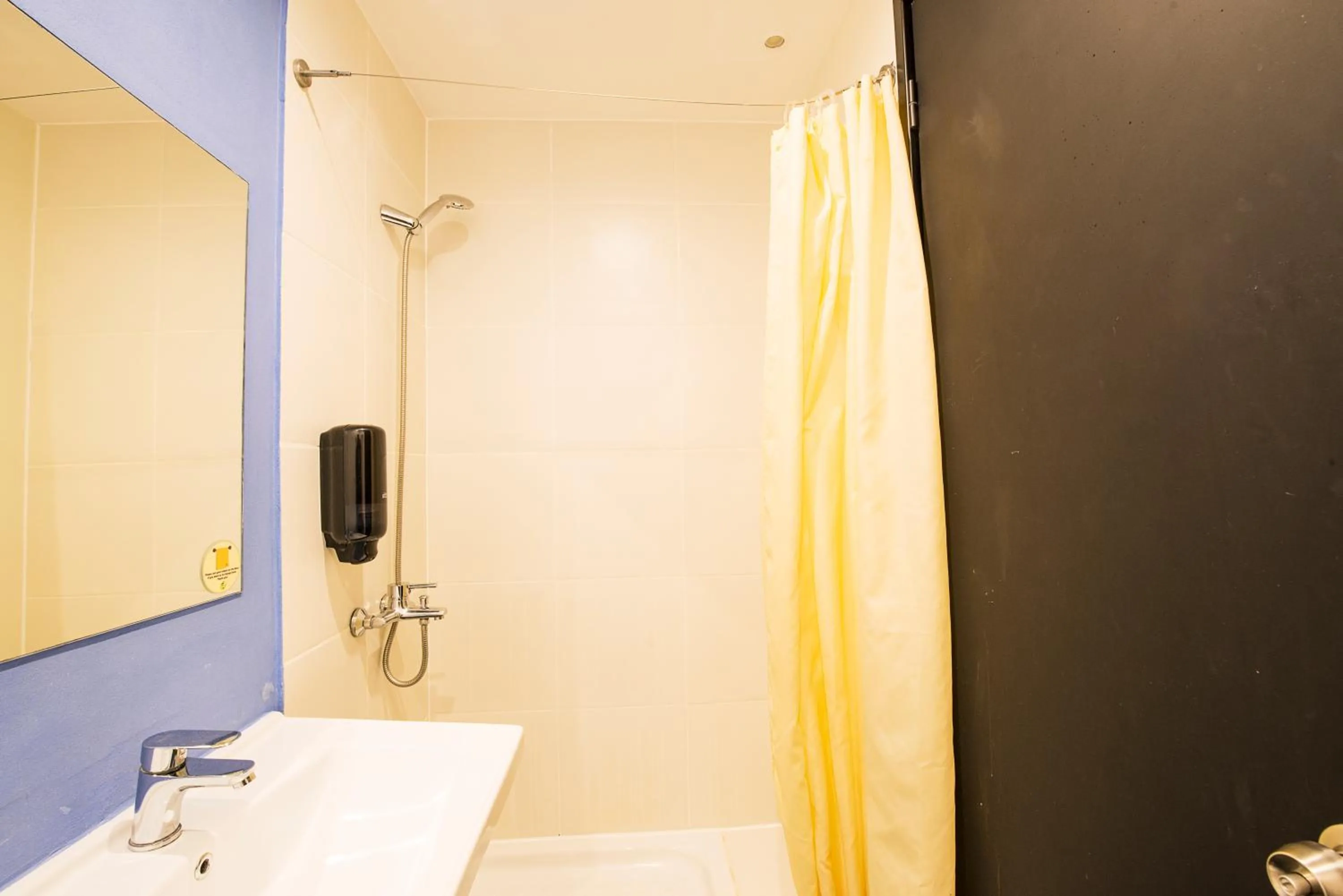 Bathroom in Safestay Athens Monastiraki