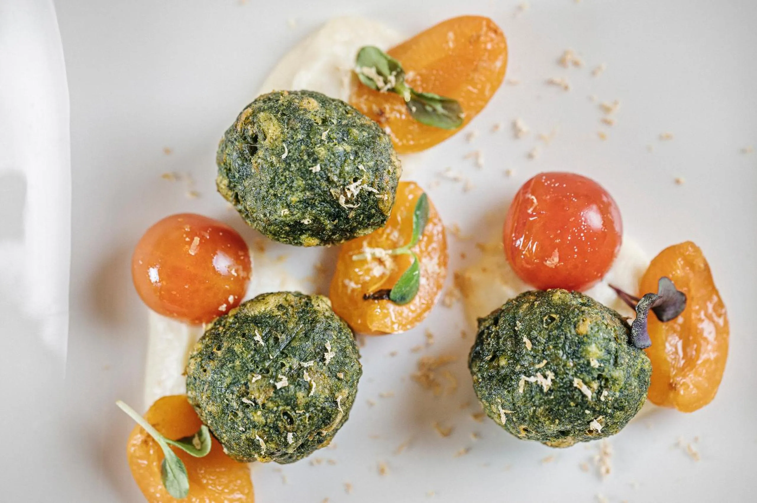 Food and drinks in Hotel Norica - Thermenhotels Gastein mit dem Bademantel direkt in die Therme