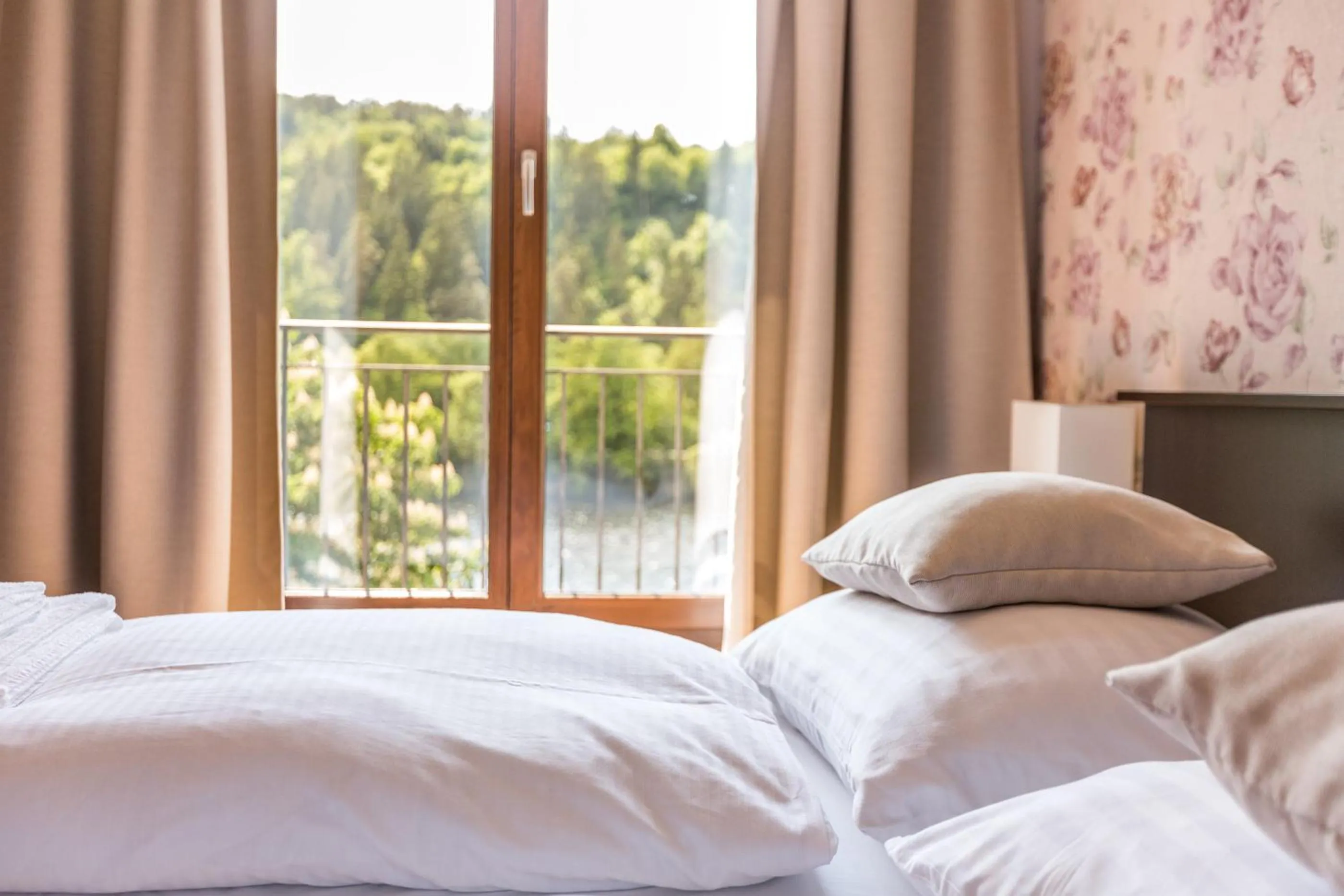 Decorative detail, Bed in Hotel Mandát