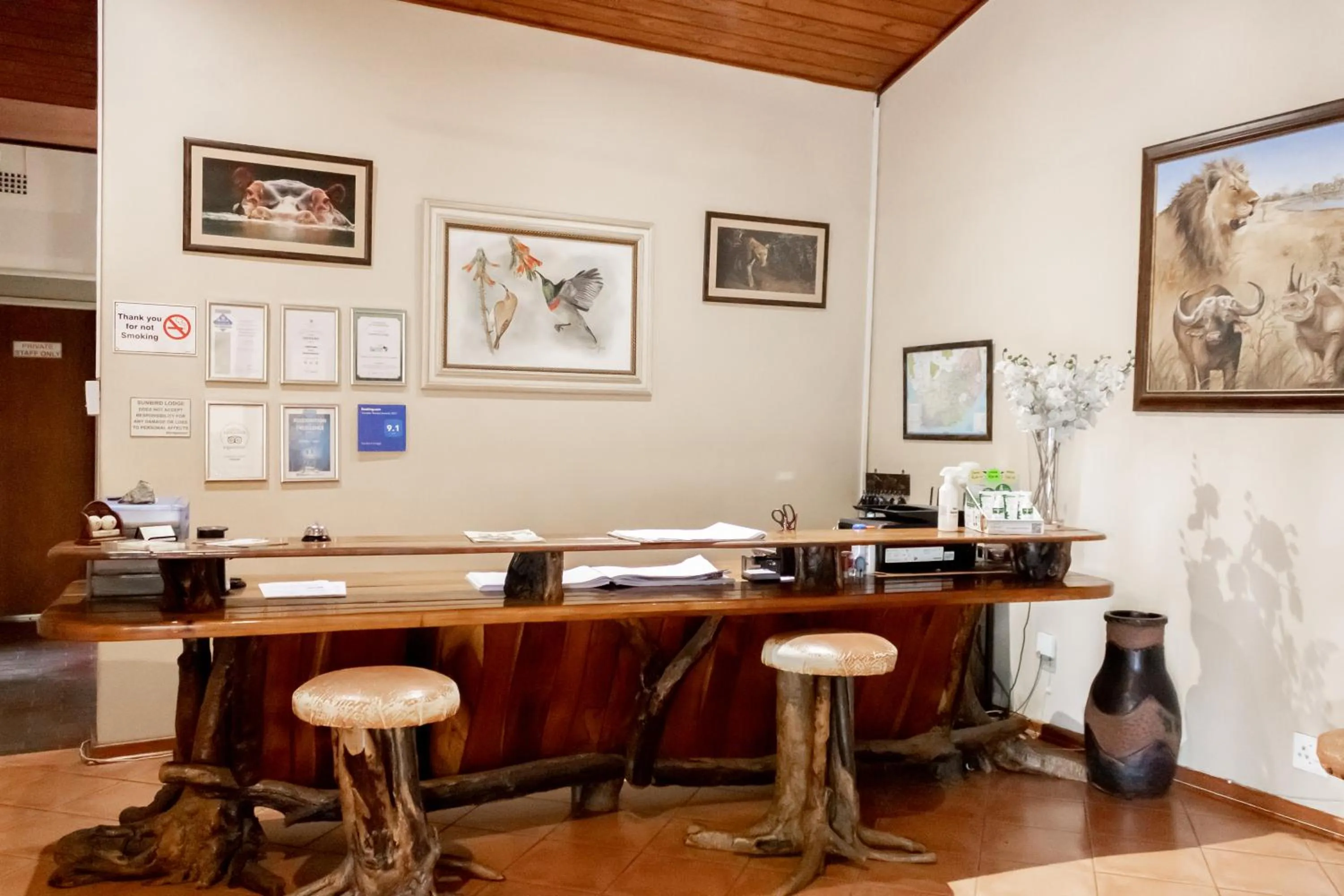Lobby or reception in Sunbird Lodge