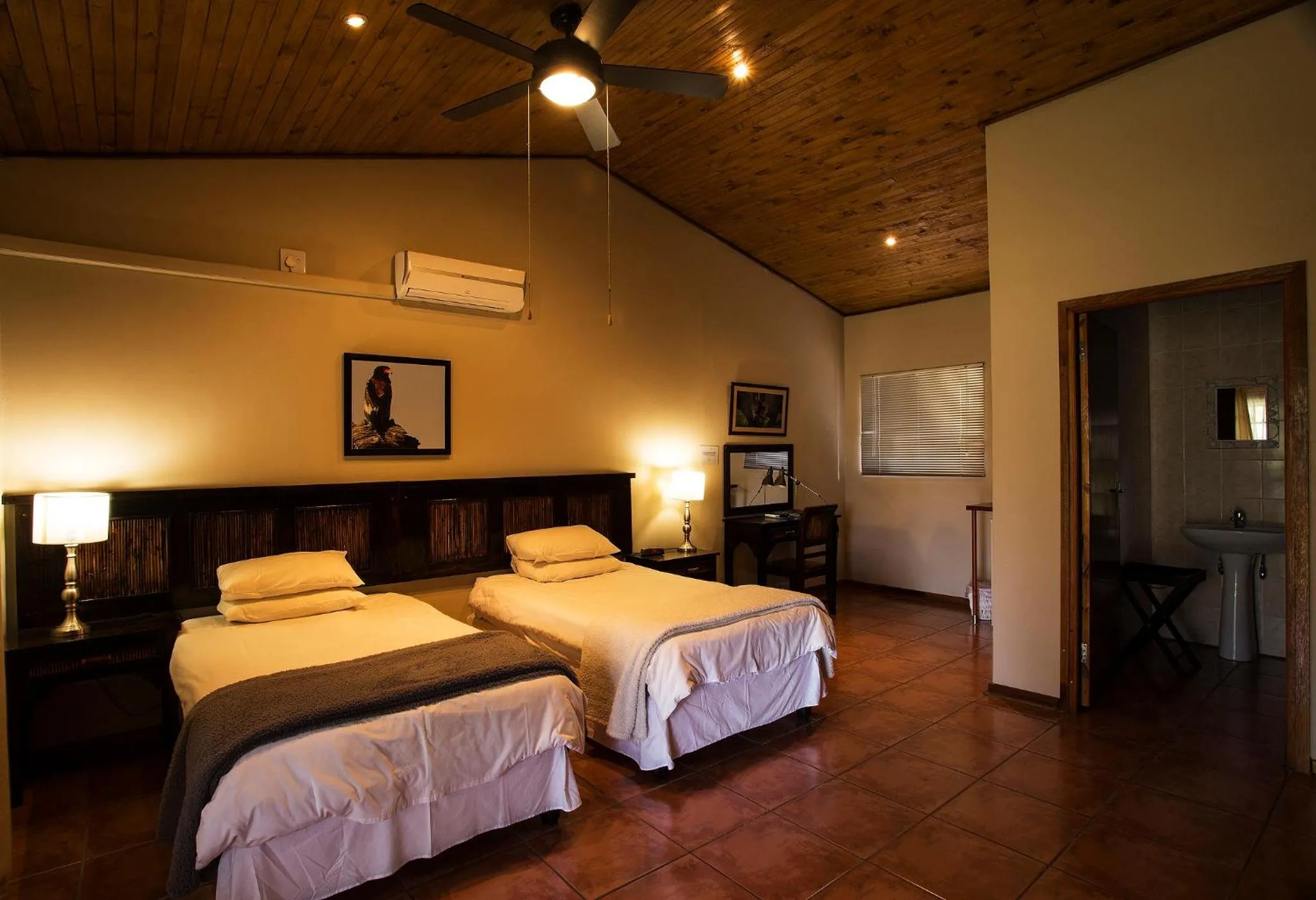 Bed in Sunbird Lodge