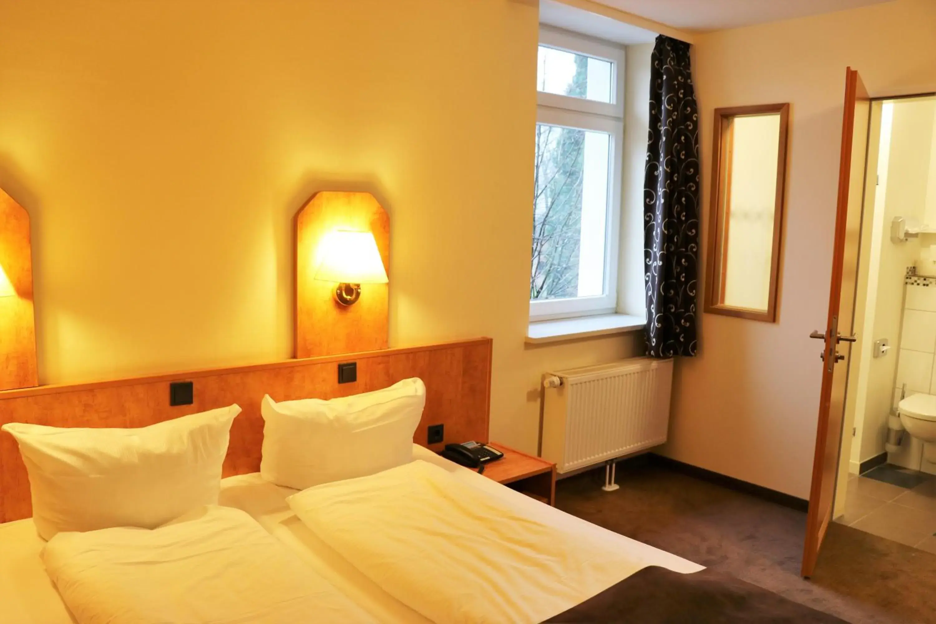 Comfort Double Room in Hotel Frederikspark Comfort Double Room in Hotel Frederikspark
