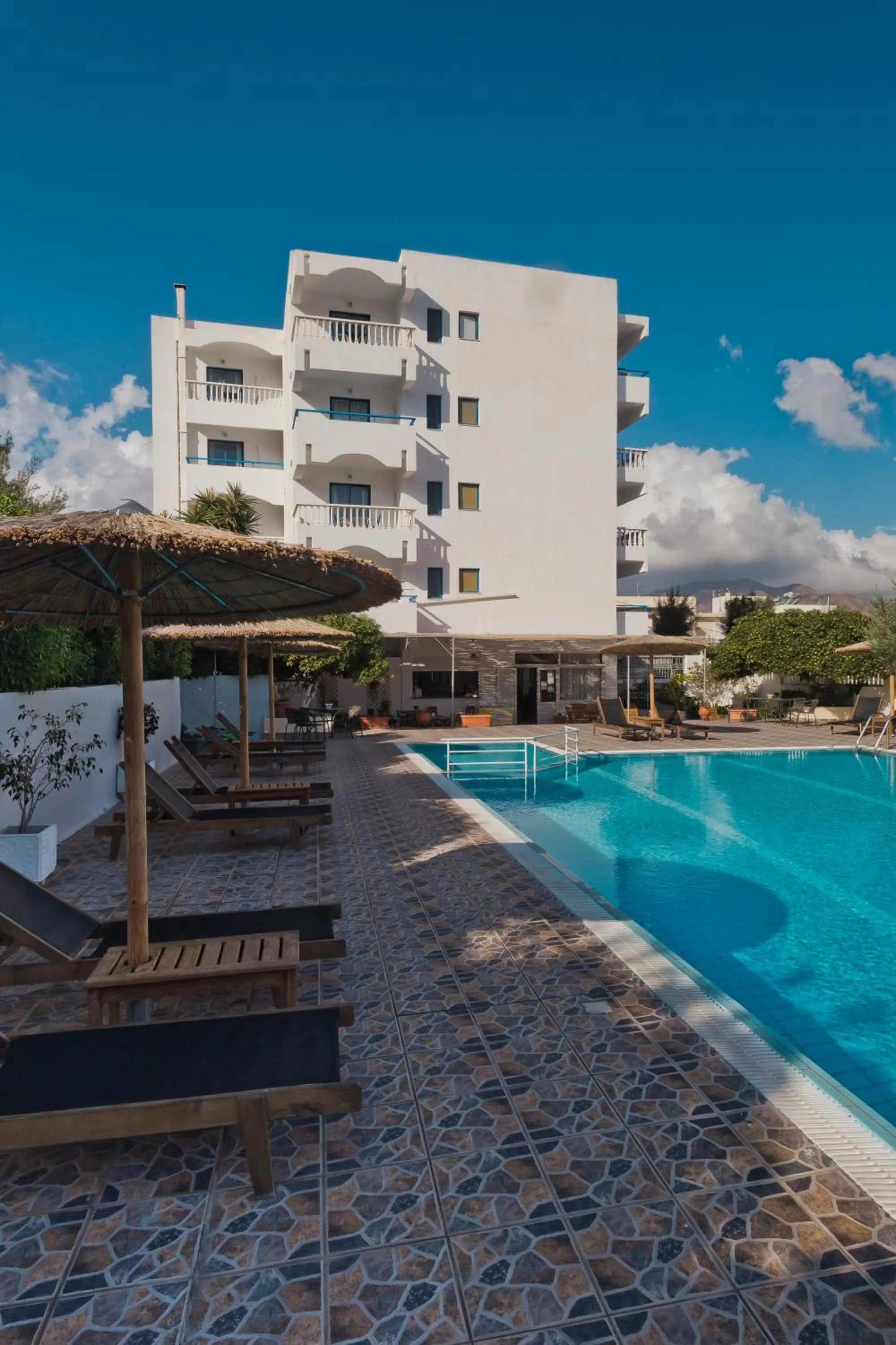 Property building in Regina Studios & Hotel