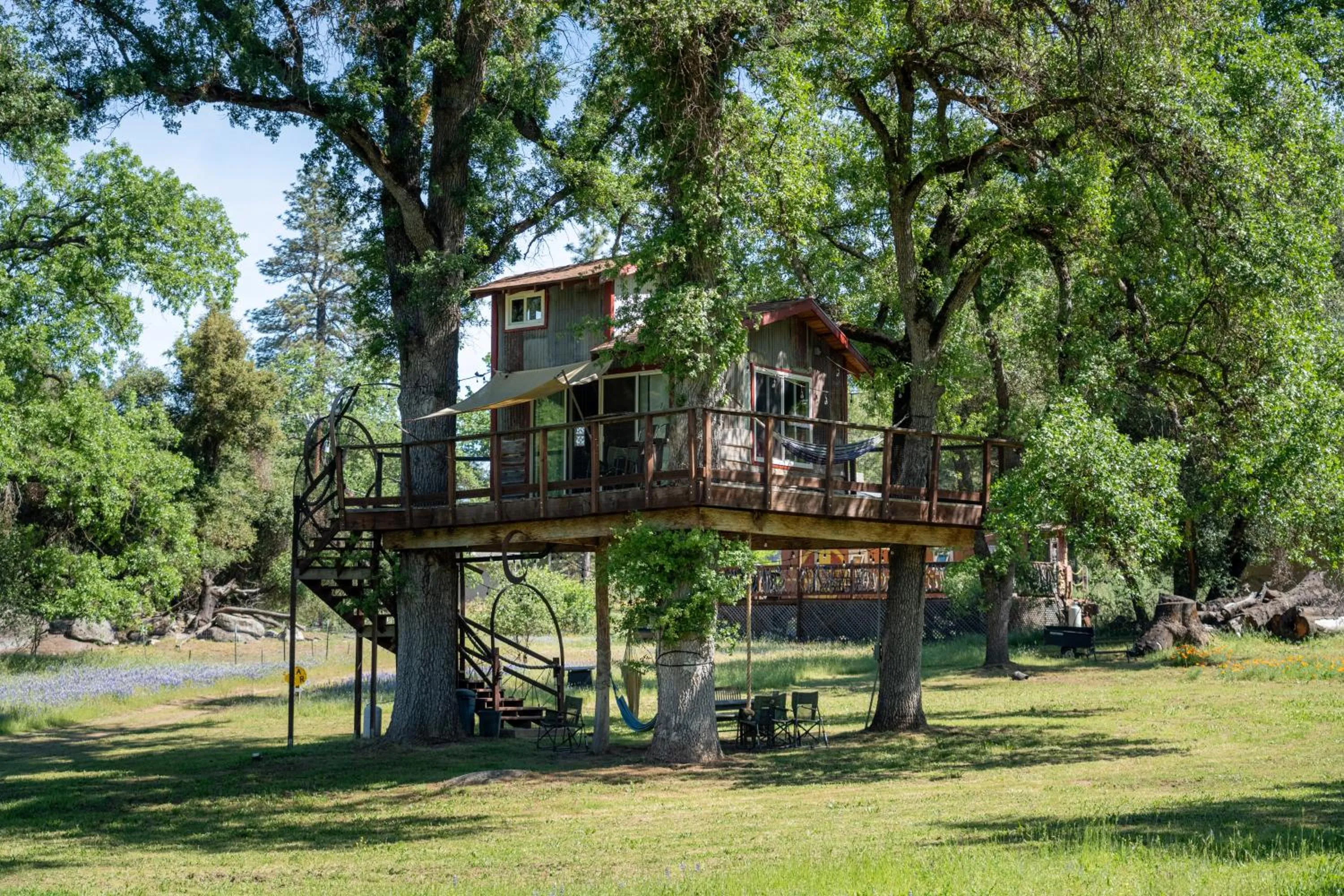 Property building in Hawk's Rest