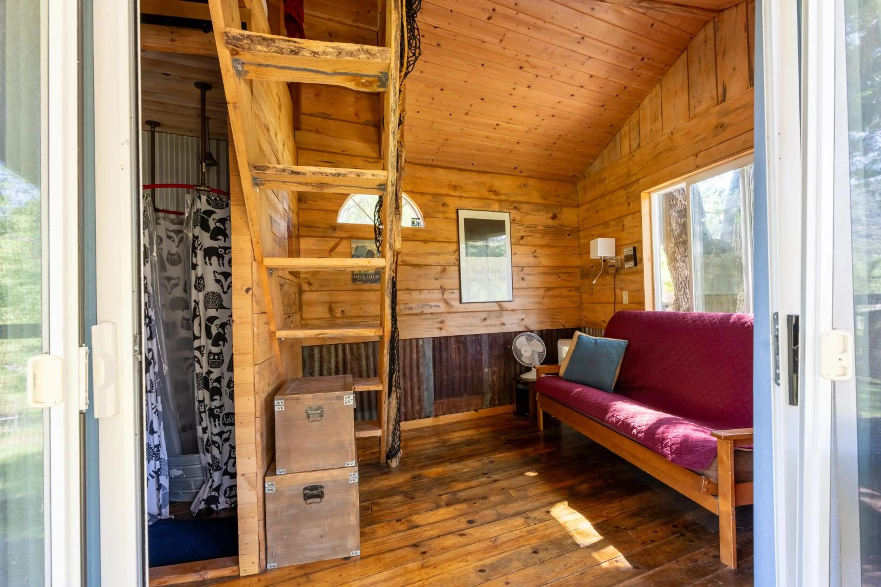 Living room in Hawk's Rest