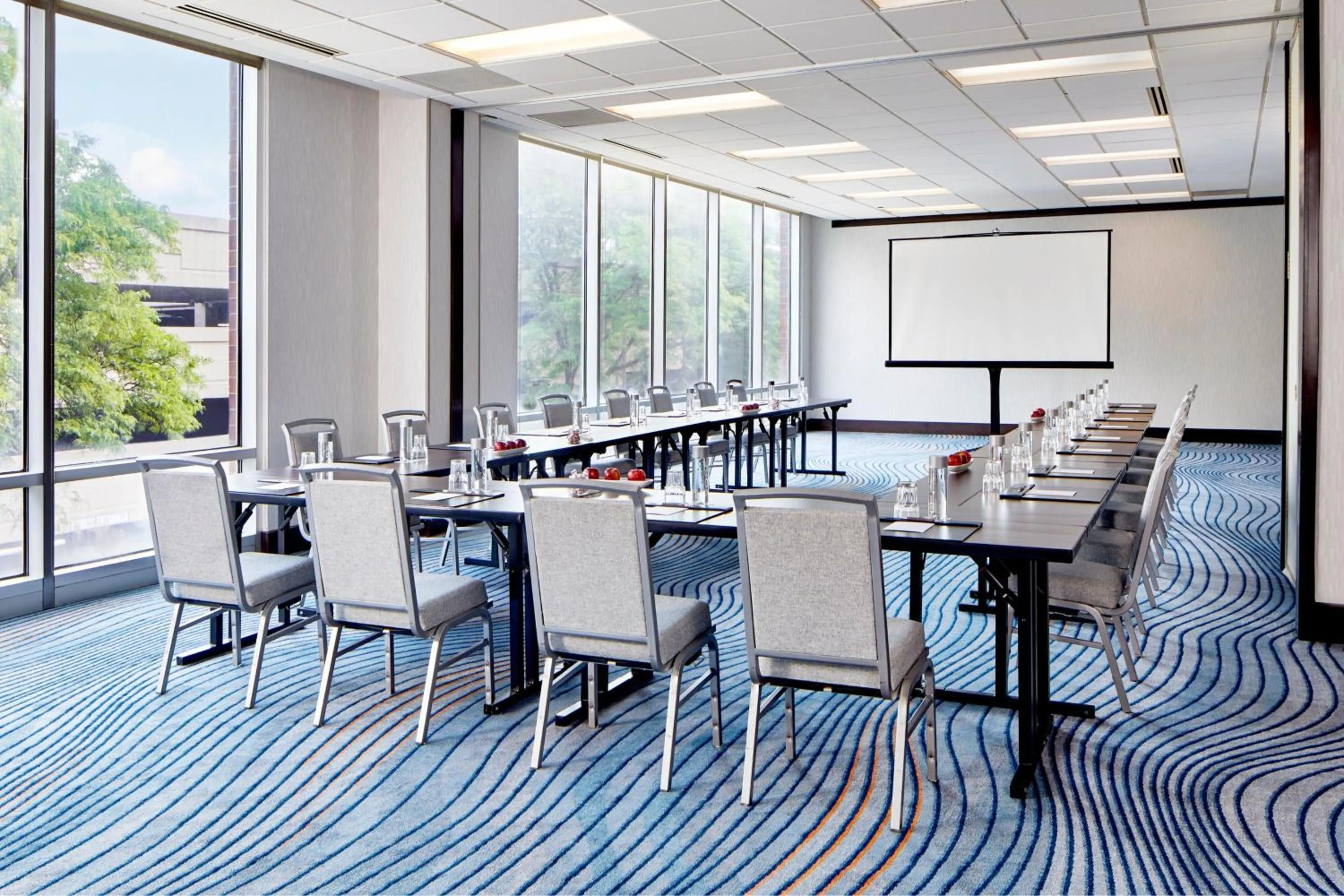 Meeting/conference room in Sheraton Indianapolis Hotel at Keystone Crossing