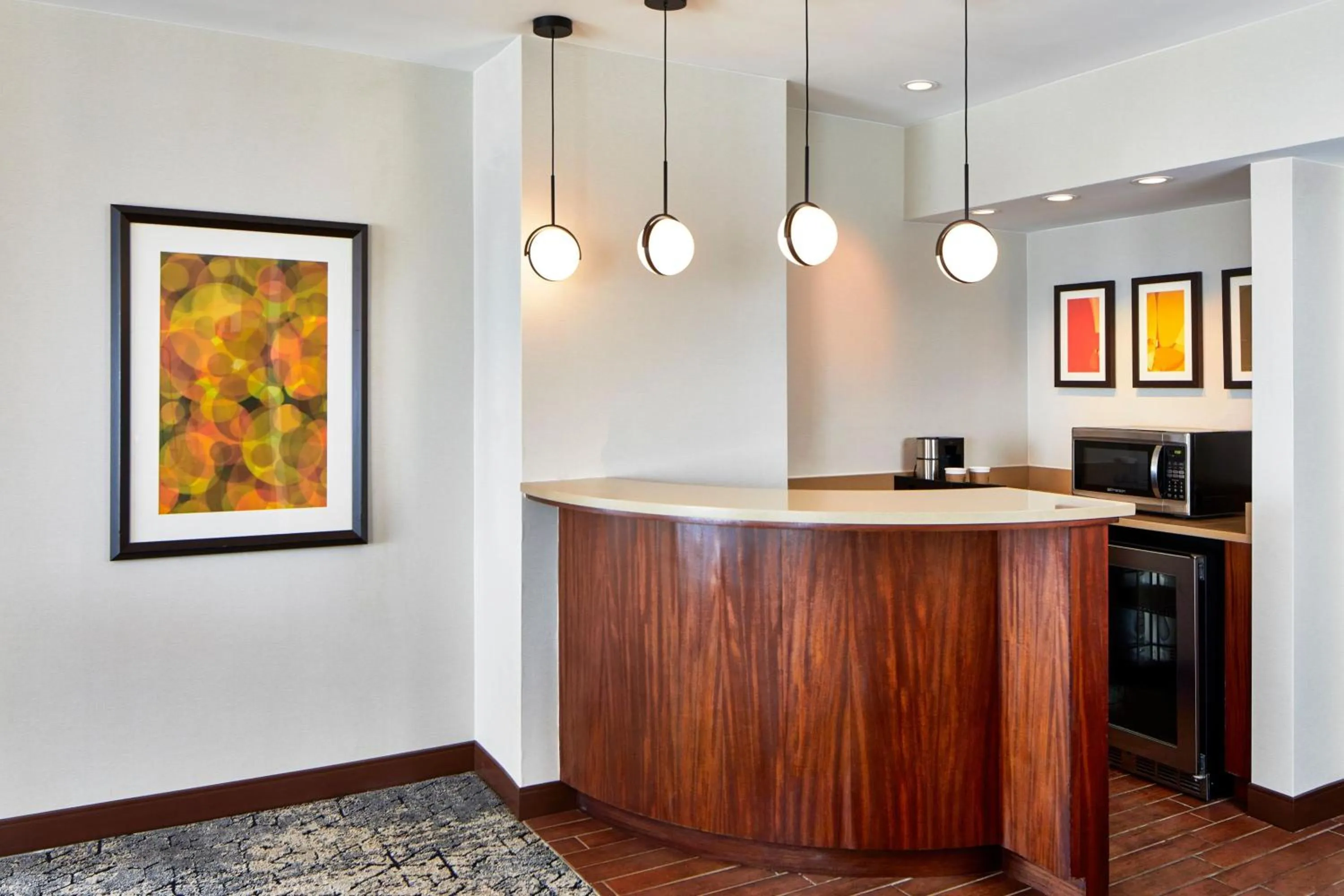 Lounge or bar in Sheraton Indianapolis Hotel at Keystone Crossing