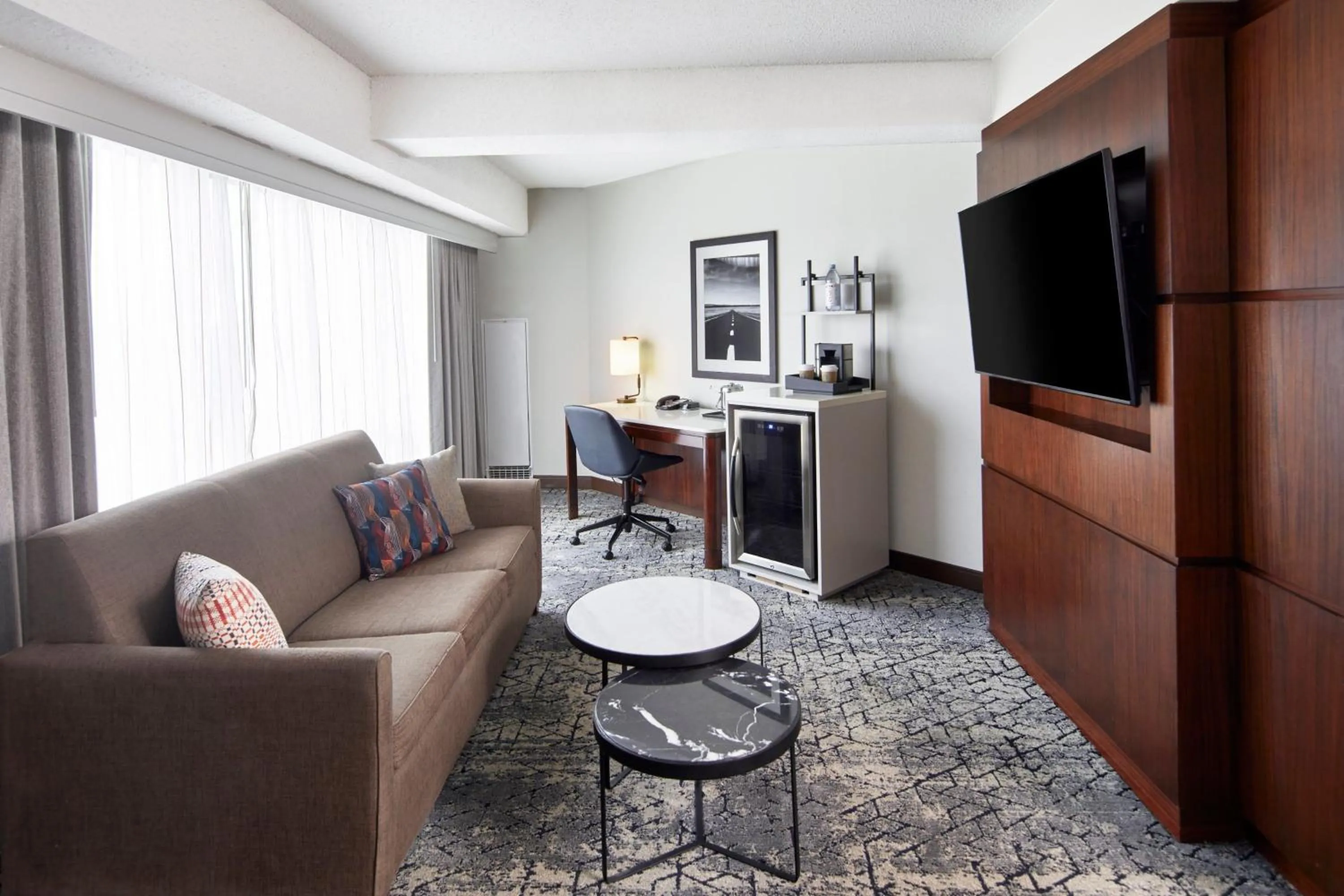 Bedroom in Sheraton Indianapolis Hotel at Keystone Crossing