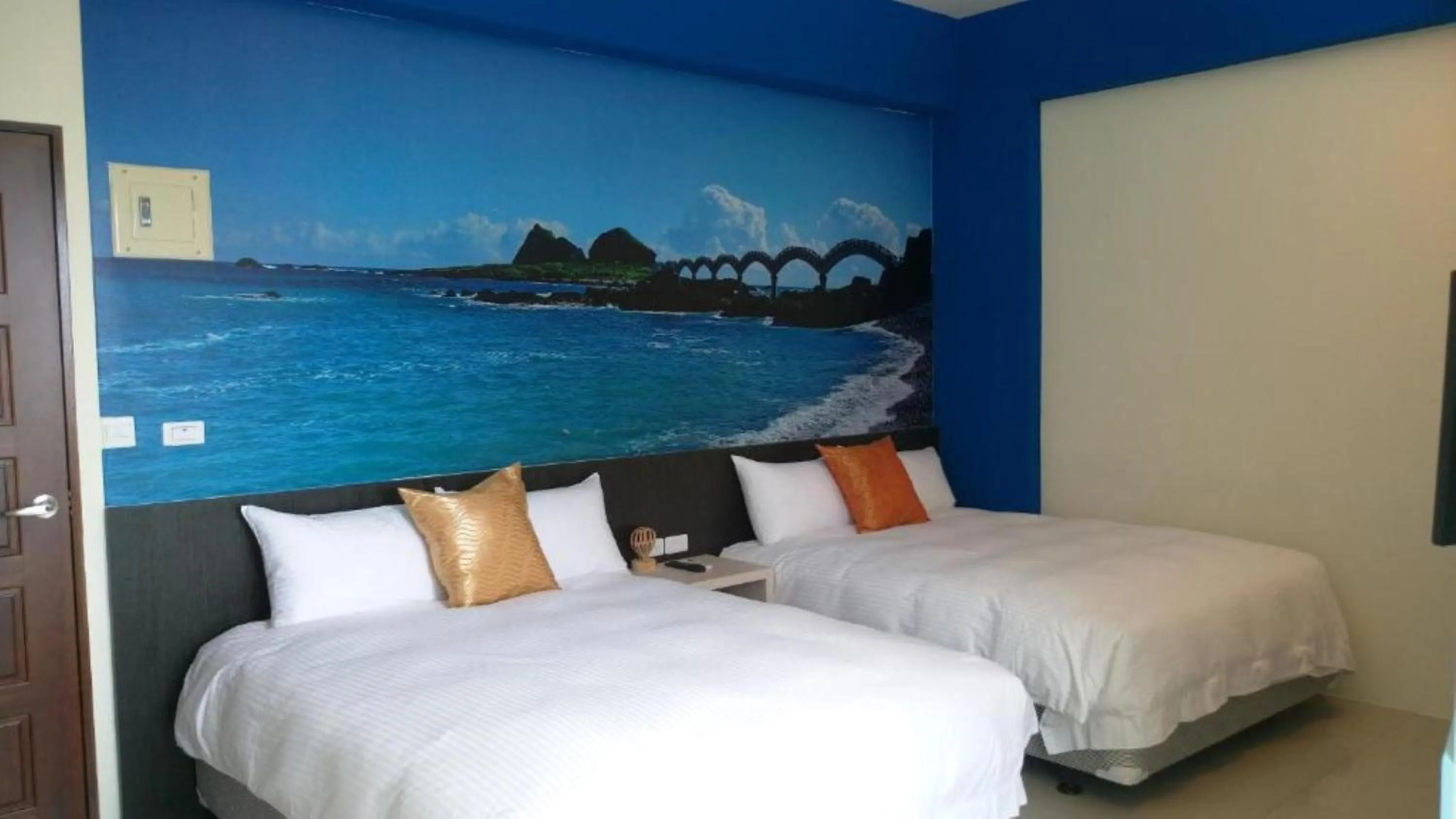 Photo of the whole room, Bed in Taitung Blue Elevator B&B