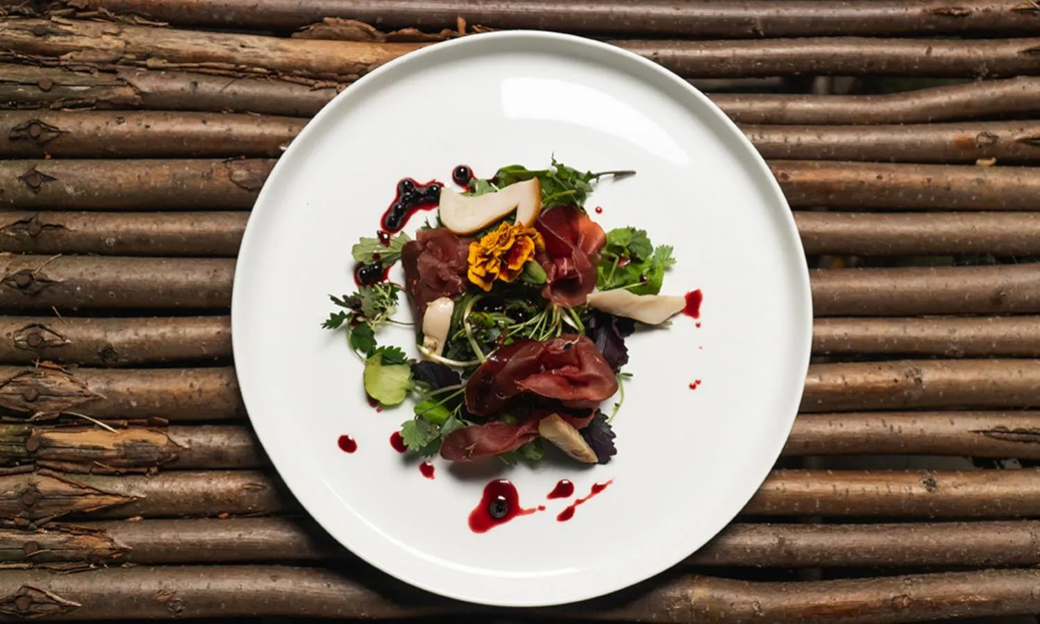 Restaurant/places to eat in s'Hoamatl Dorfkrug Appartements