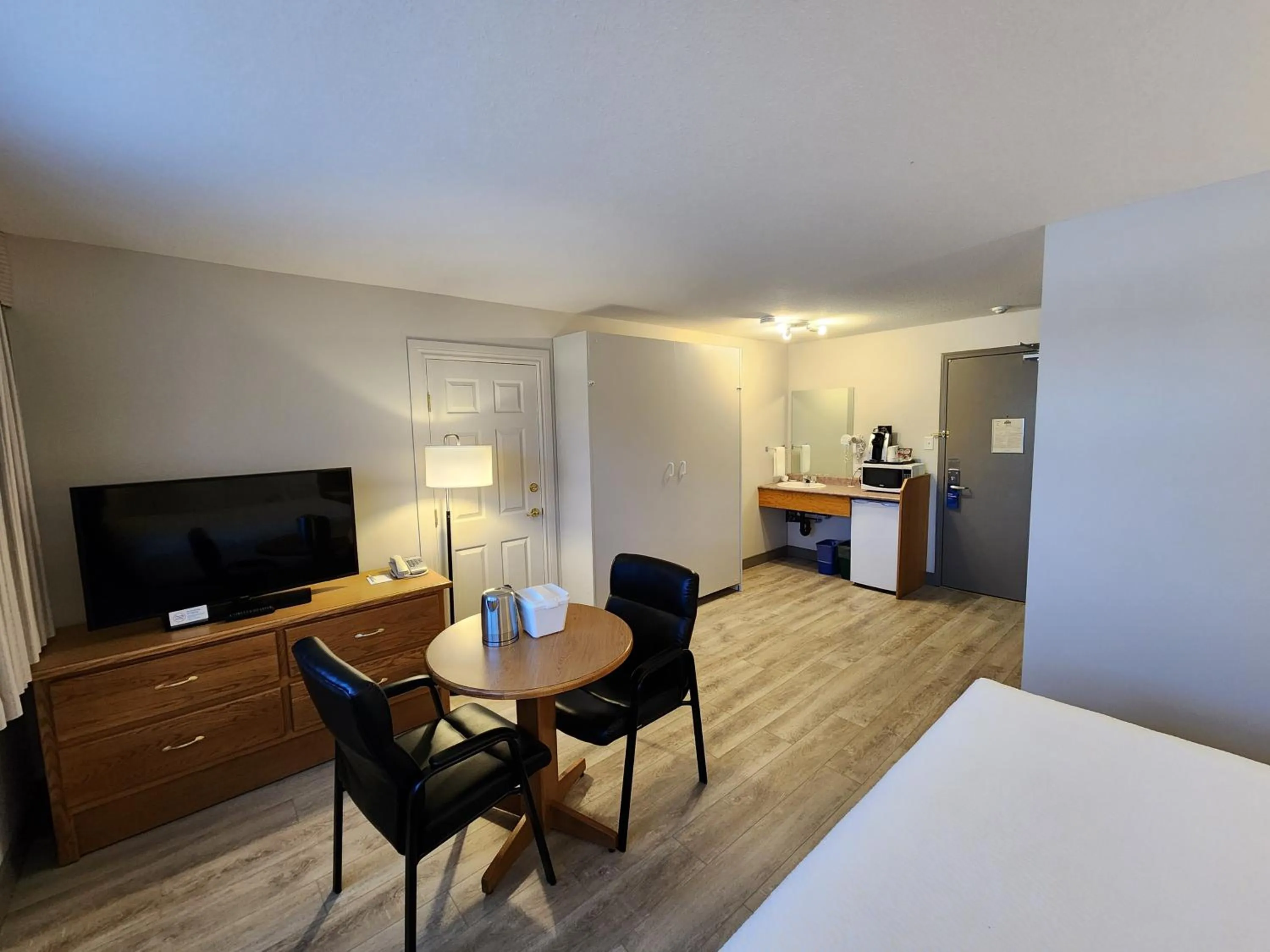 Bed in Days Inn by Wyndham Penticton Conference Centre