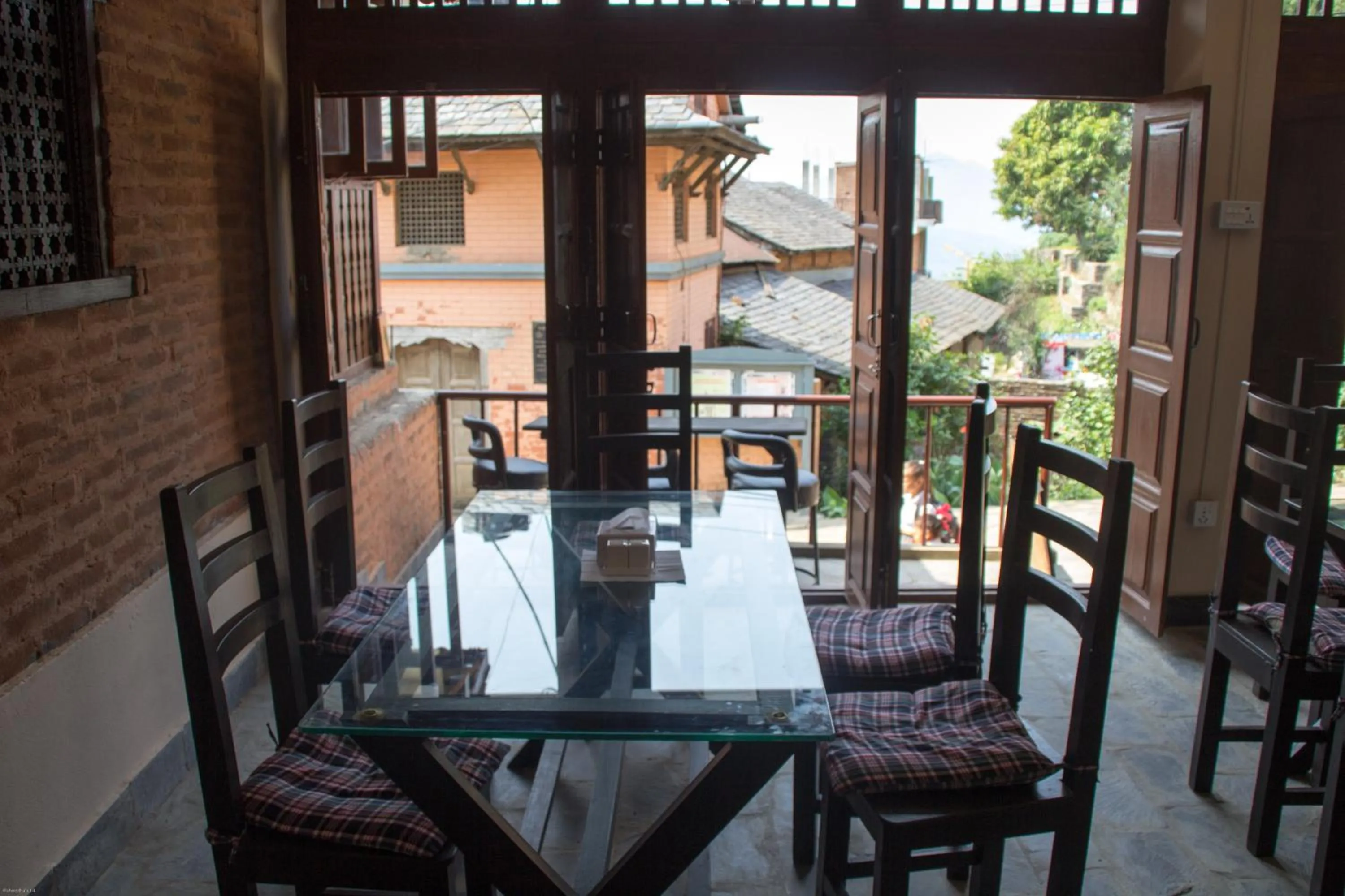 Restaurant/places to eat in Bandipur Kaushi Inn