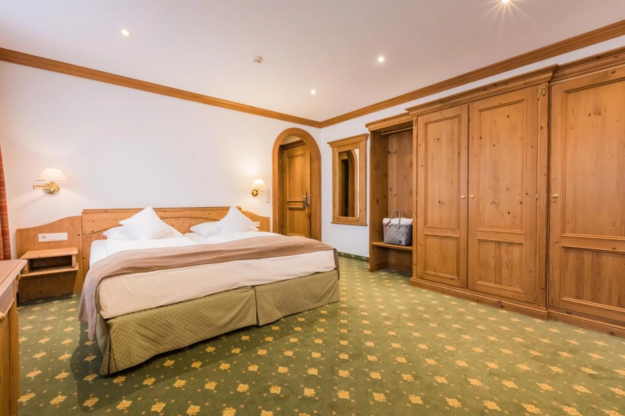 Photo of the whole room, Bed in Alte Schmiede Hiltpolt