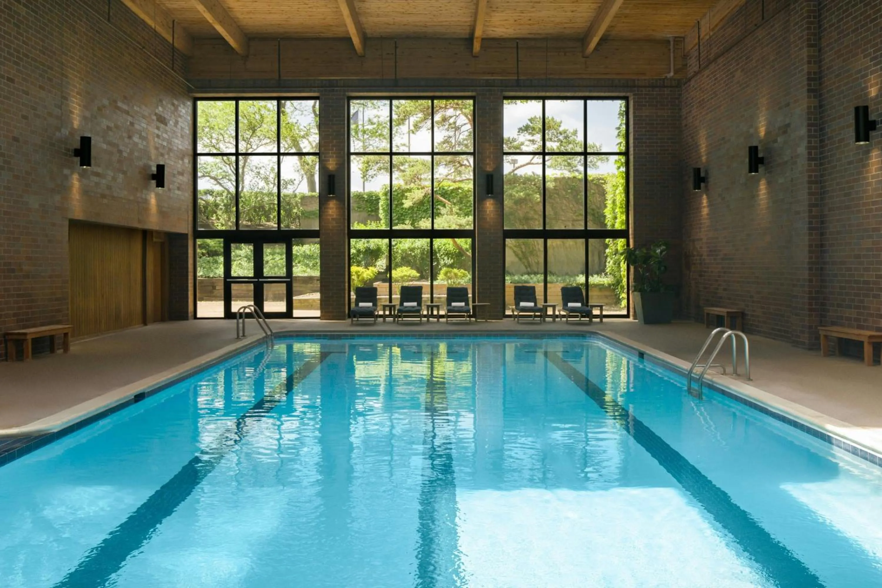 Swimming pool in The Westin Chicago Northwest