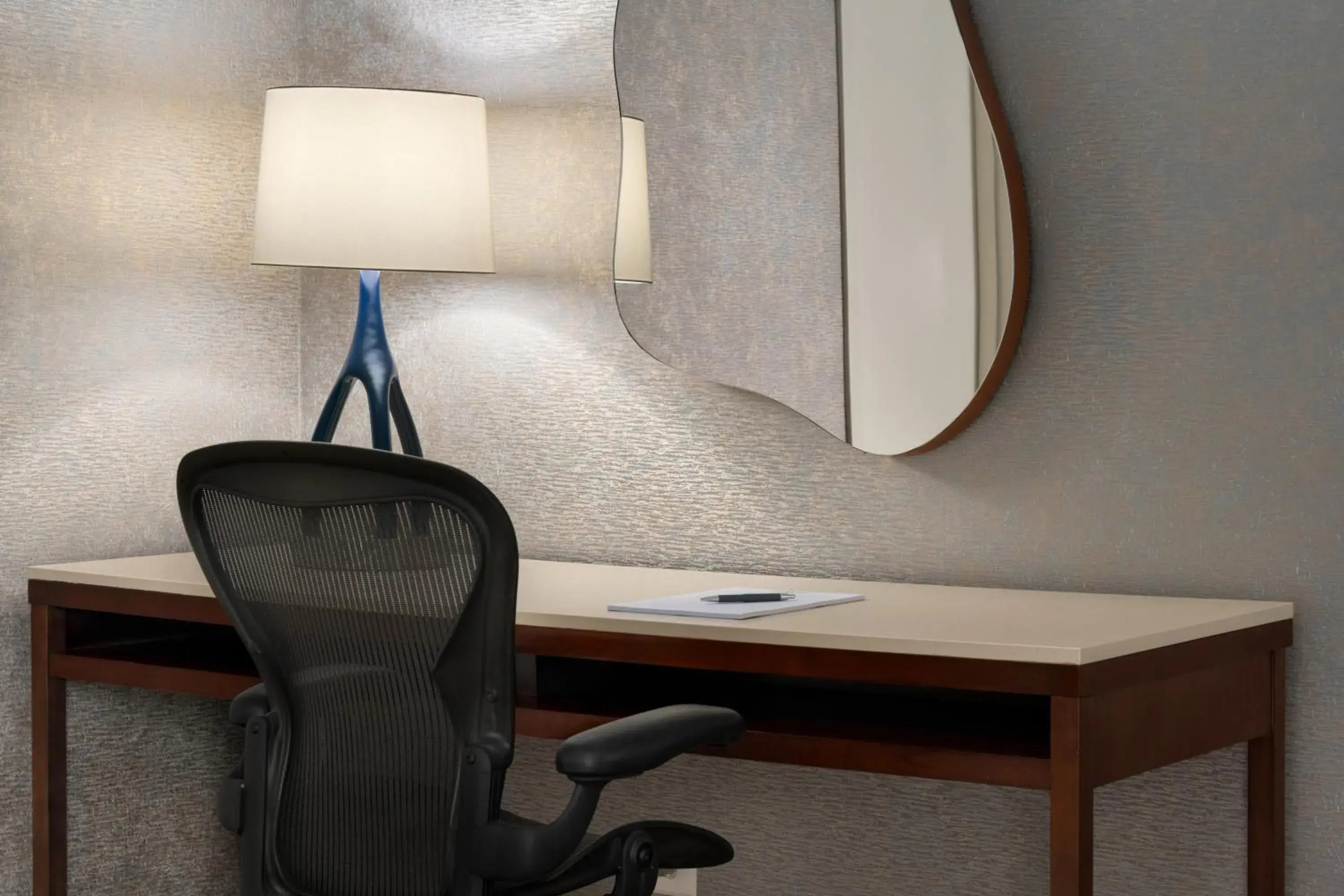 King Room in The Westin Chicago Northwest King Room in The Westin Chicago Northwest