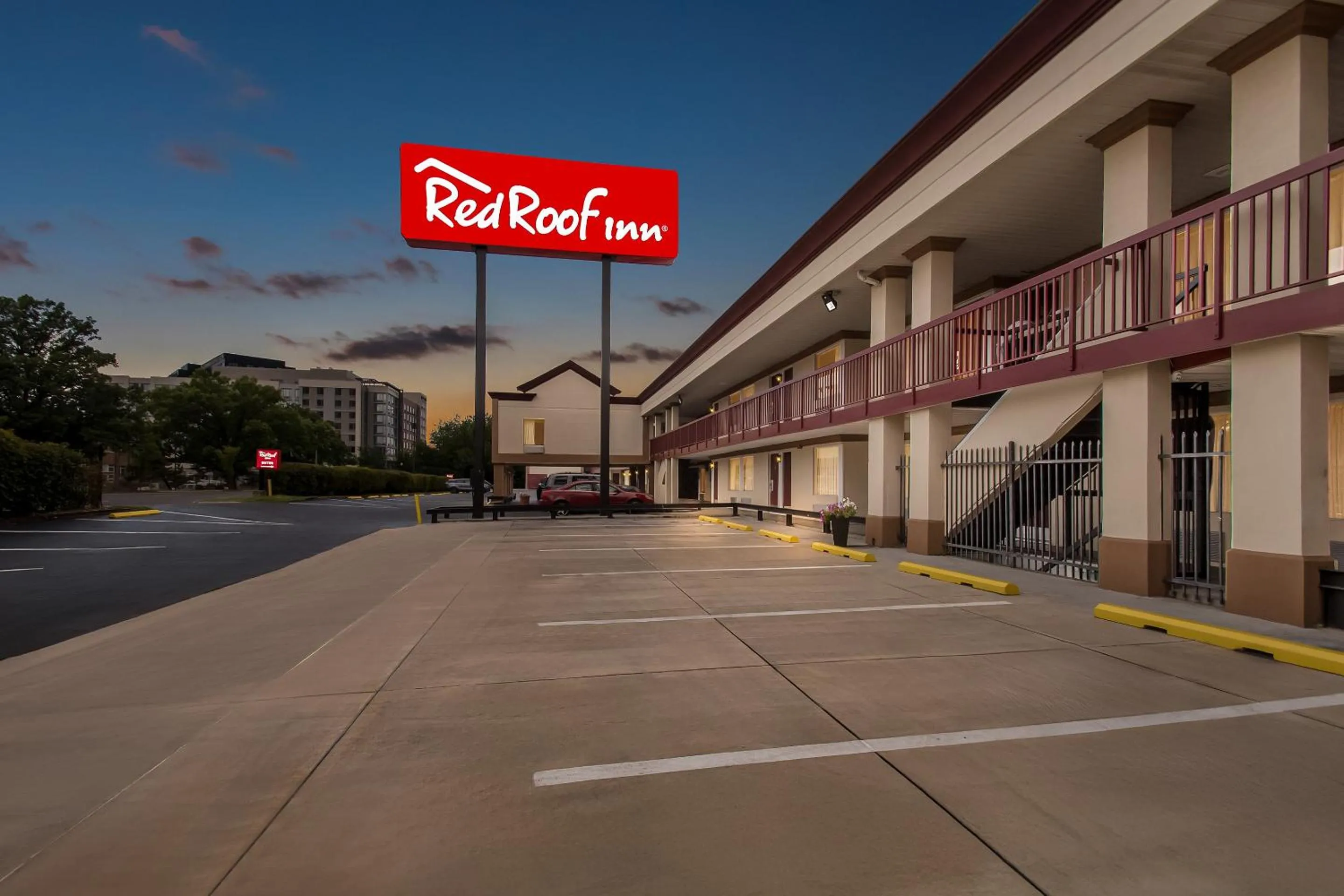 Facade/entrance in Red Roof Inn Washington, DC