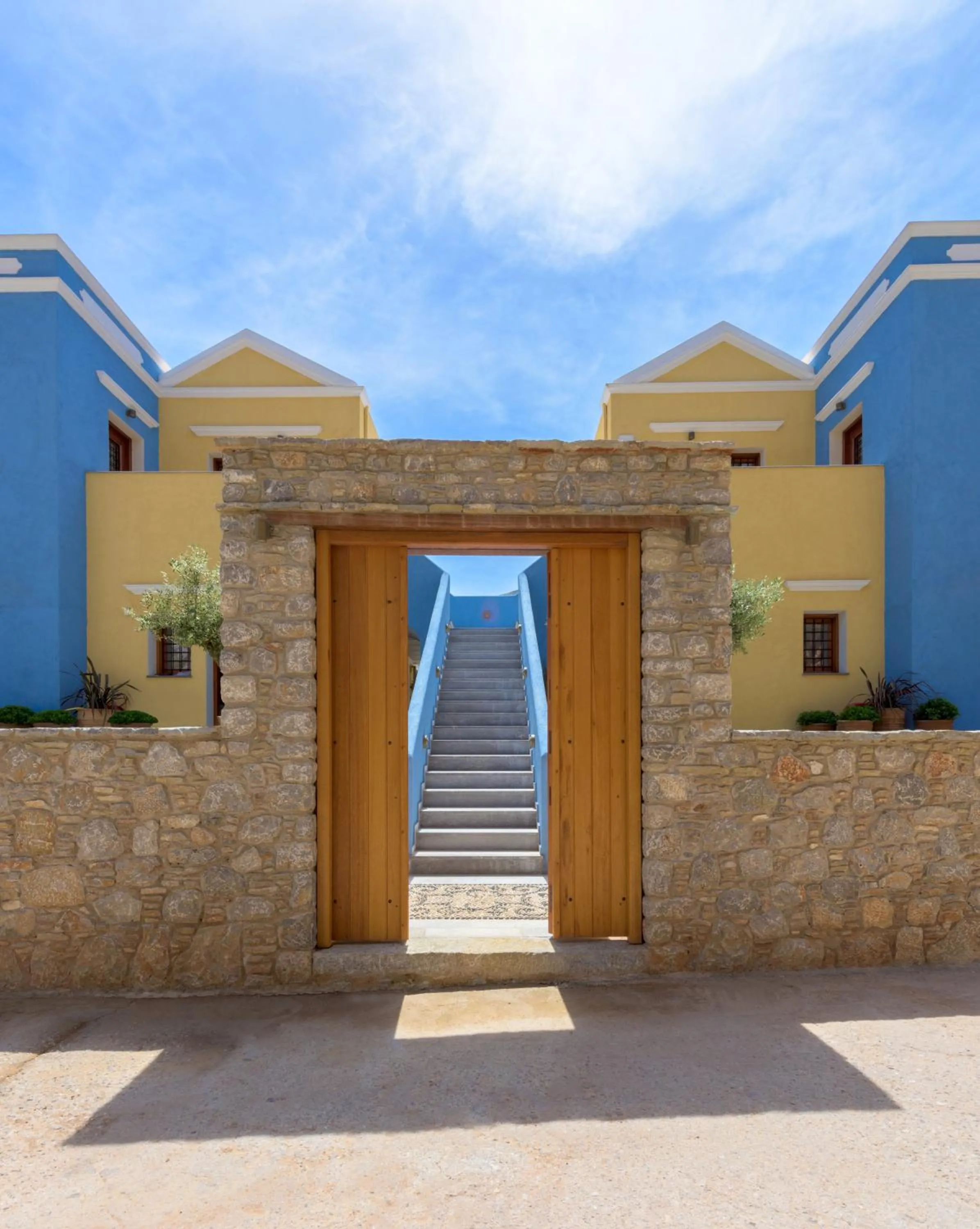 Facade/entrance in Asymi Residences