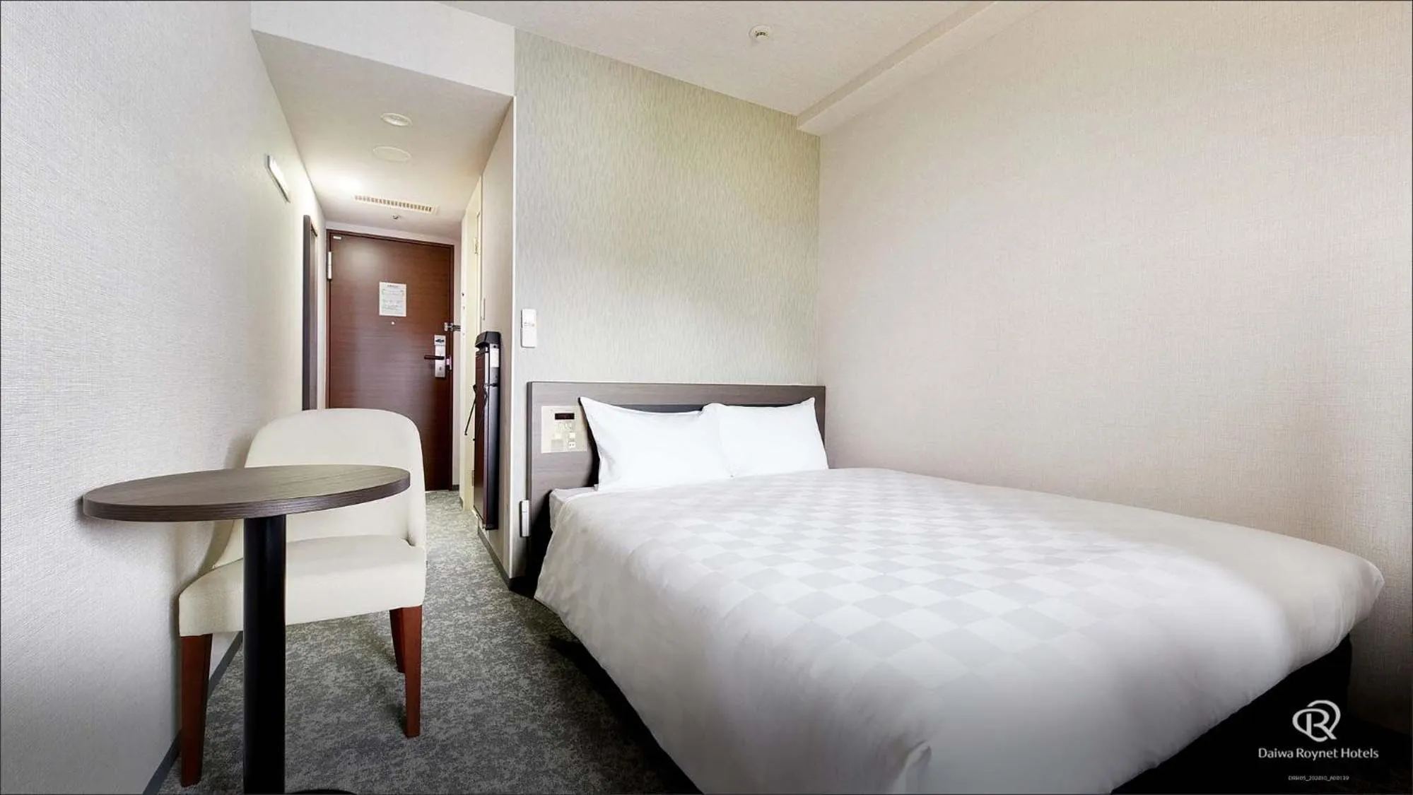 Bed in Daiwa Roynet Hotel Osaka Yotsubashi