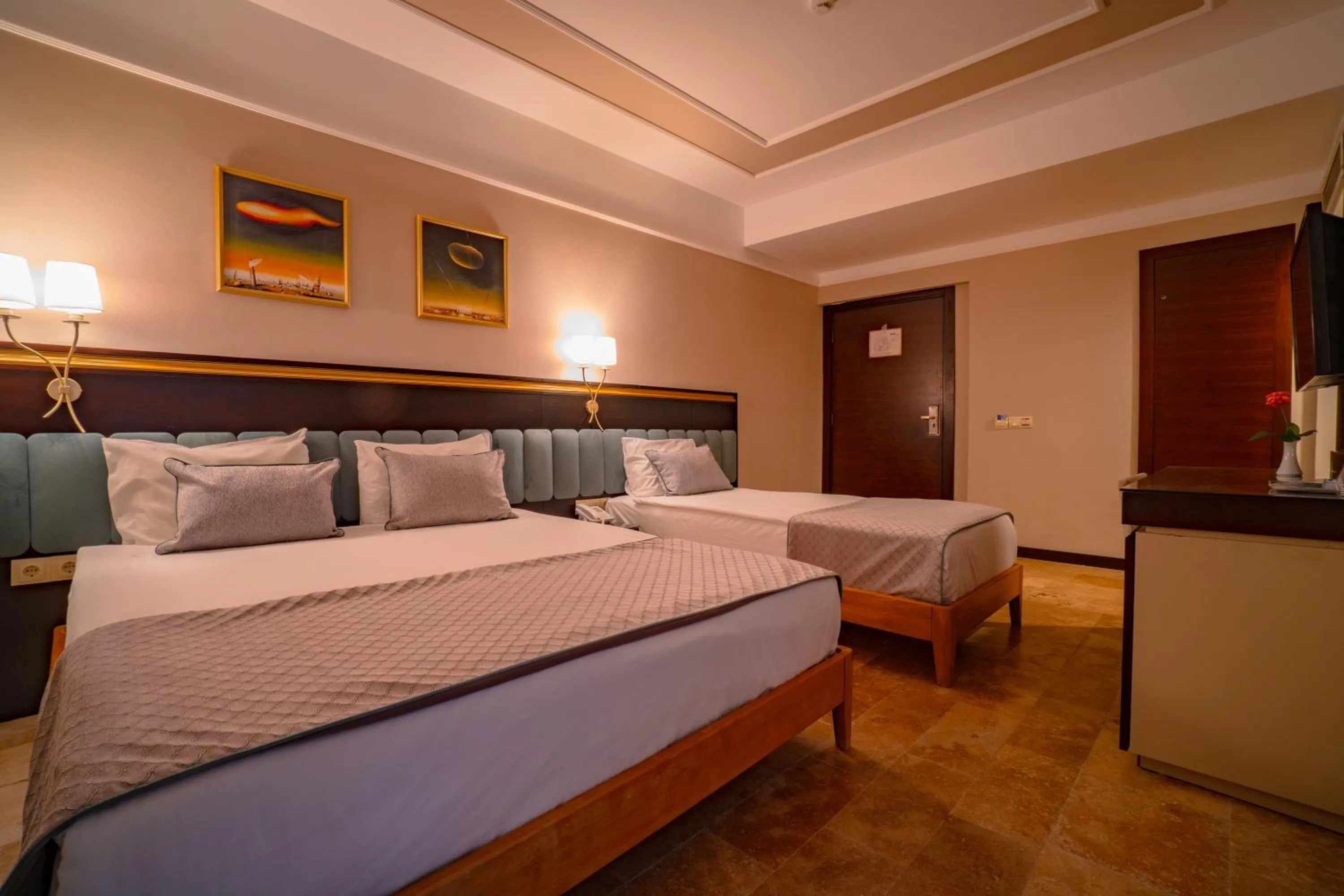 Bedroom, Bed in Royal Atlantis Spa & Resort