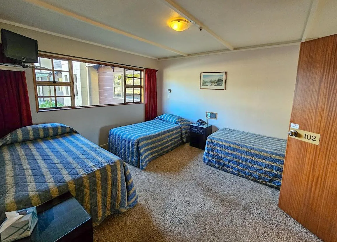 Bed in Discovery Countrytime Hotel