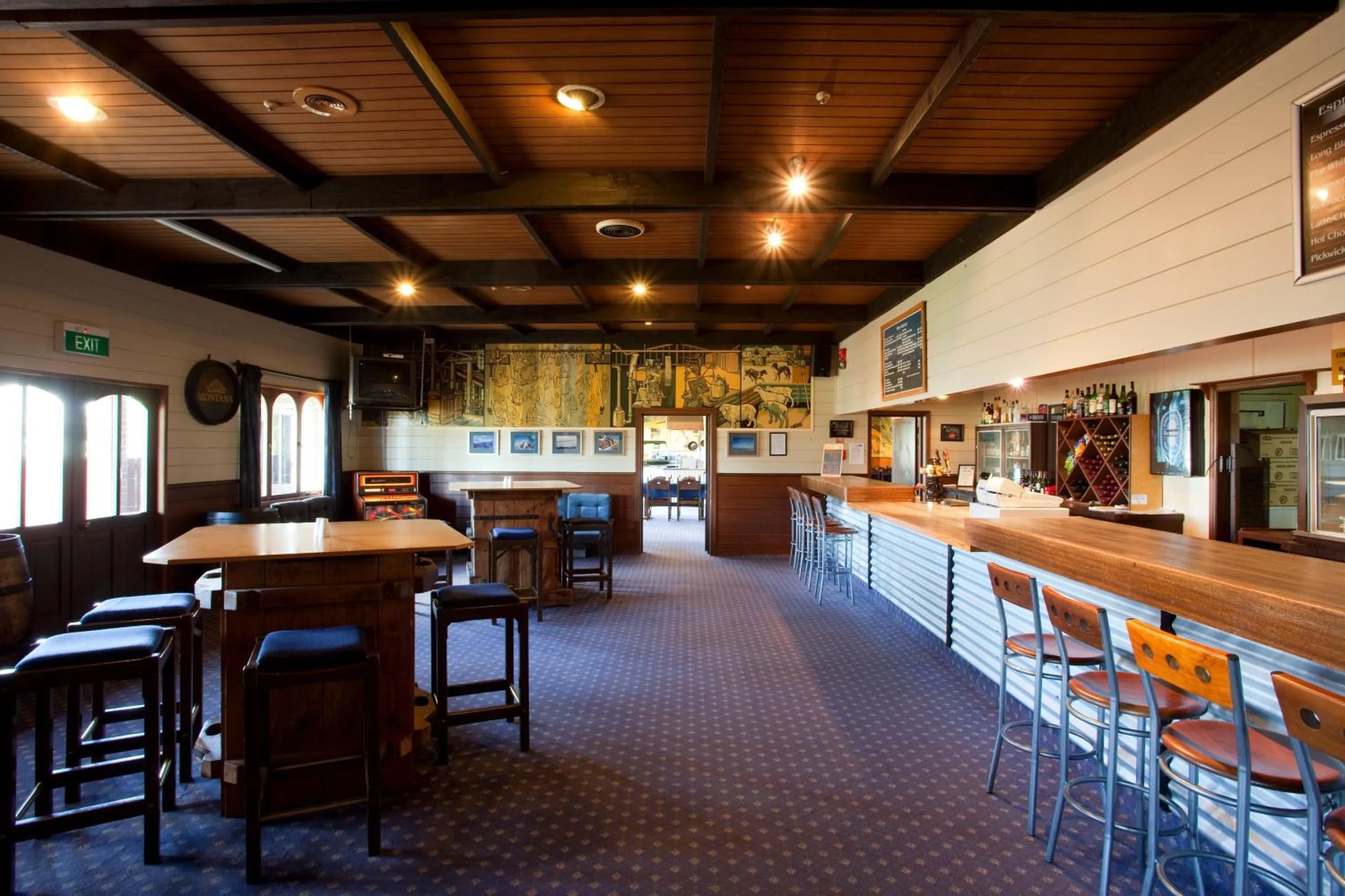 Lounge or bar in Discovery Countrytime Hotel