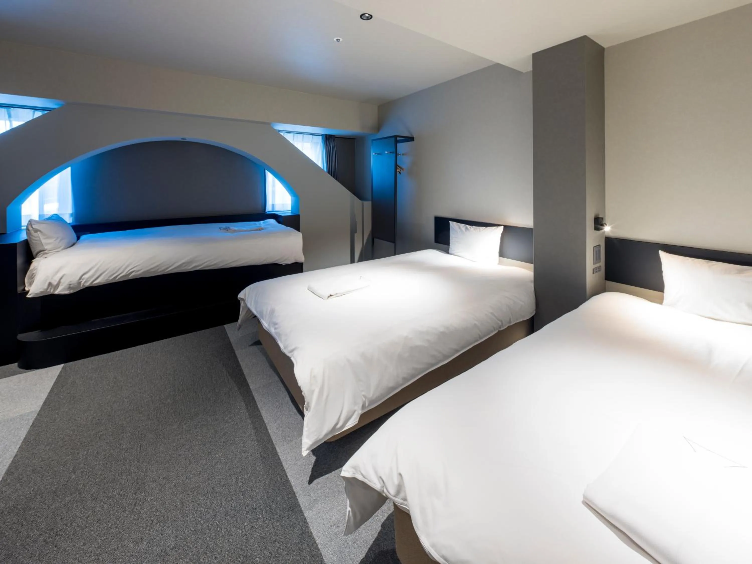 Superior Triple Room in New Osaka Hotel