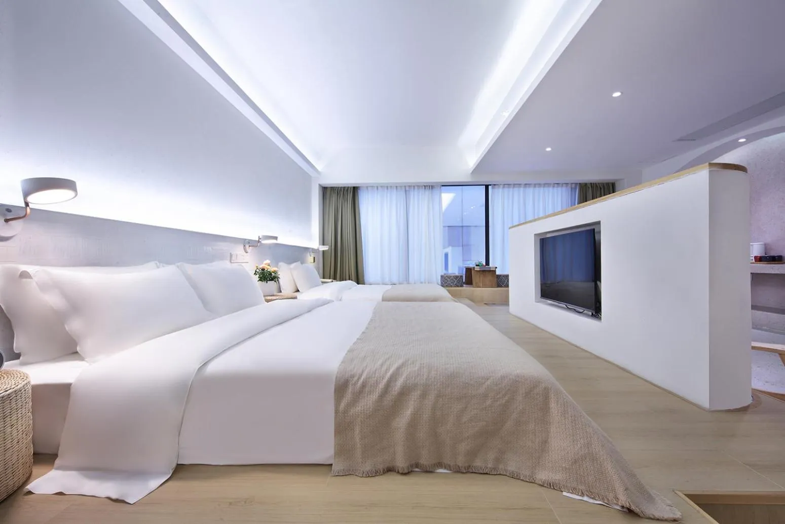 Photo of the whole room, Bed in Sky Garden Inn