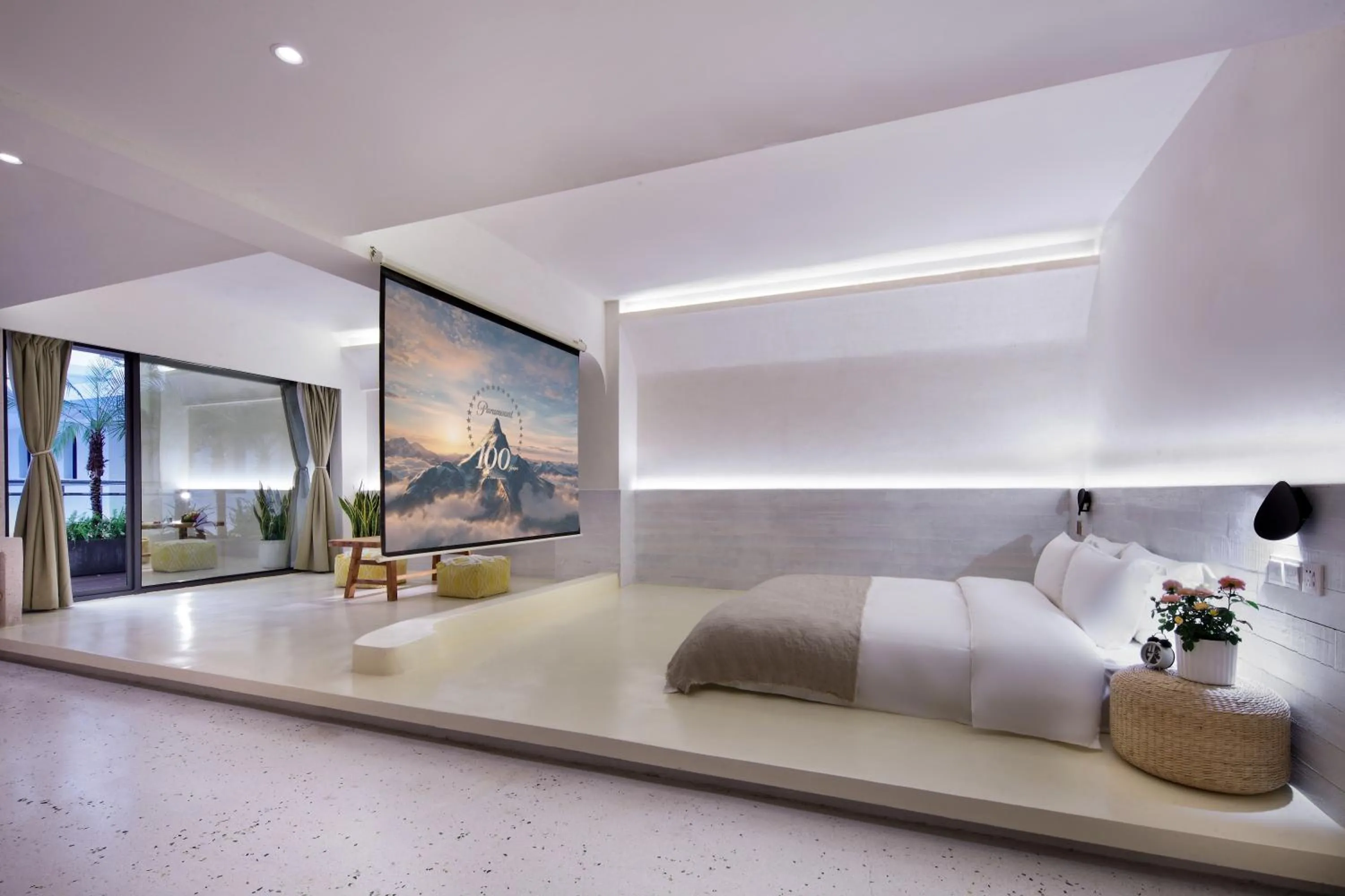 Photo of the whole room, Bed in Sky Garden Inn