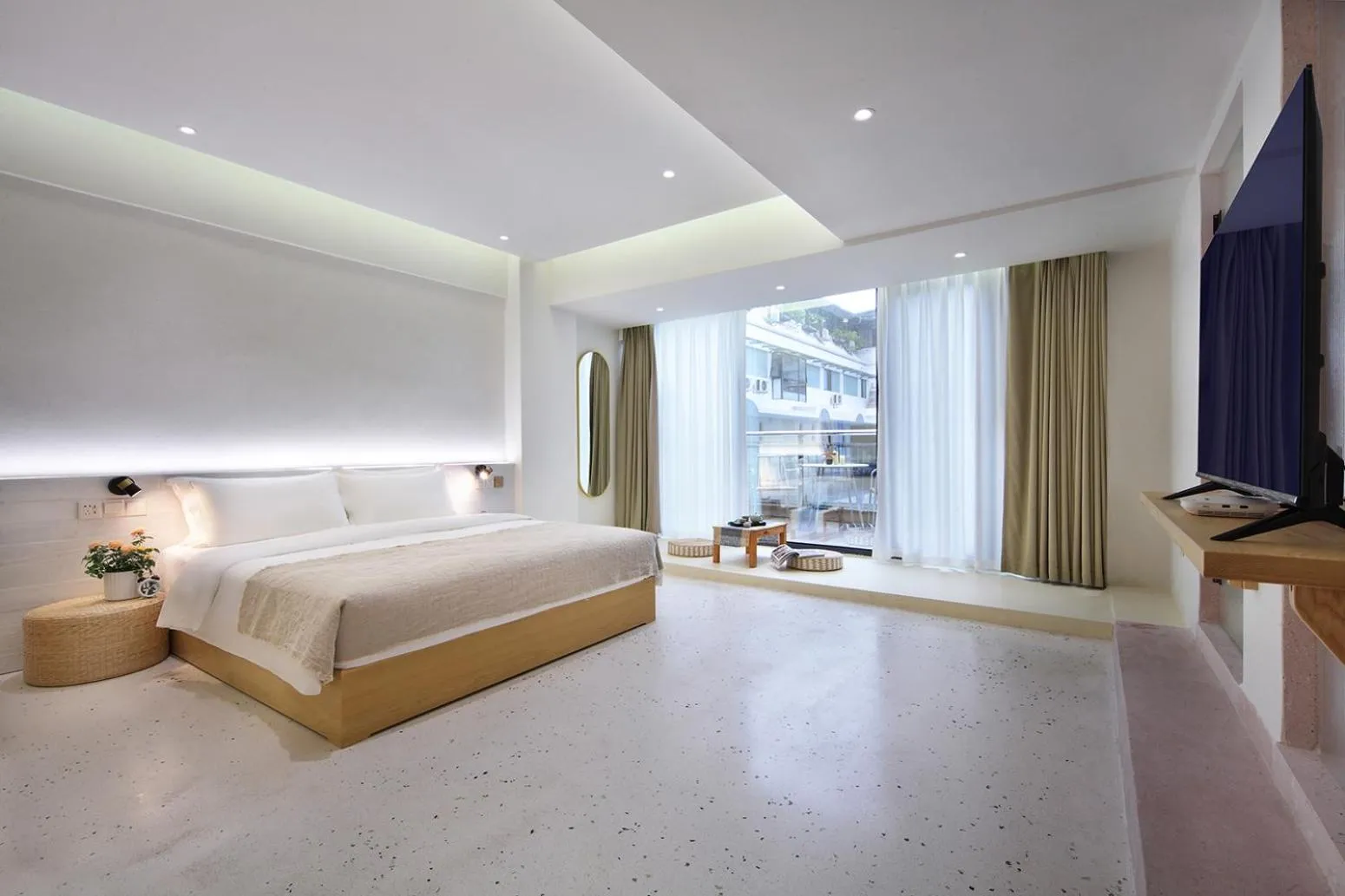 Photo of the whole room, Bed in Sky Garden Inn