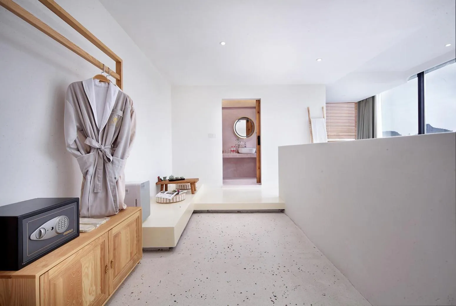 Bedroom, Bed in Sky Garden Inn