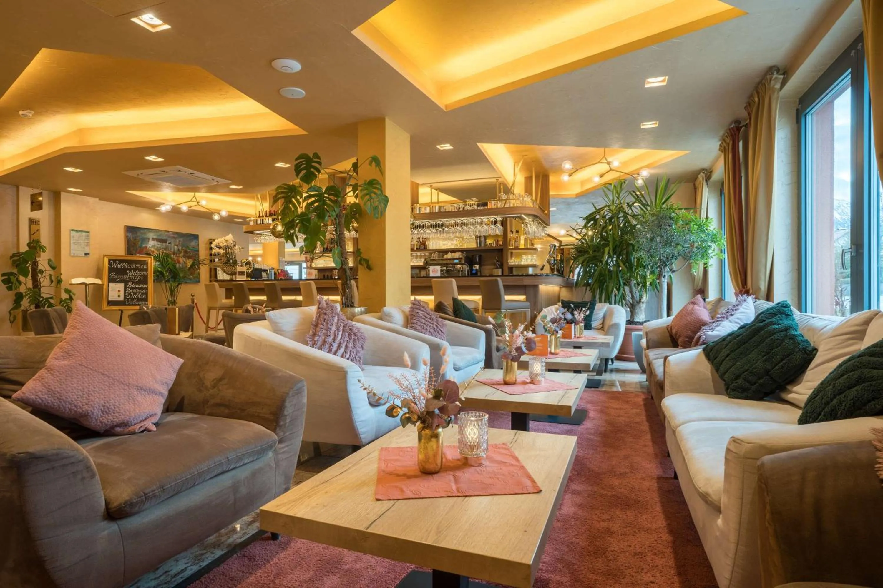 Lobby or reception in Best Western Plus Hotel Füssen