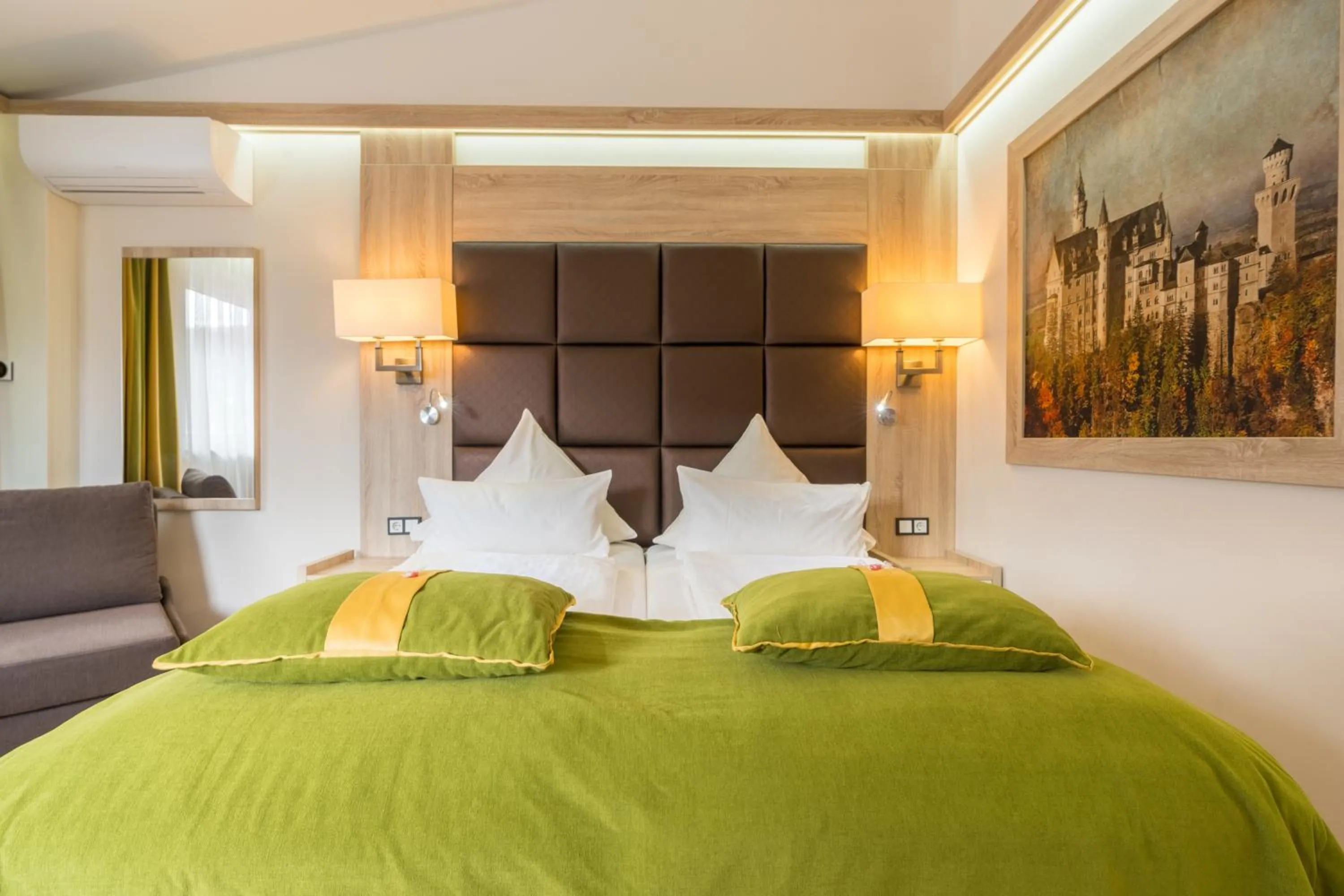 Photo of the whole room, Bed in Best Western Plus Hotel Füssen