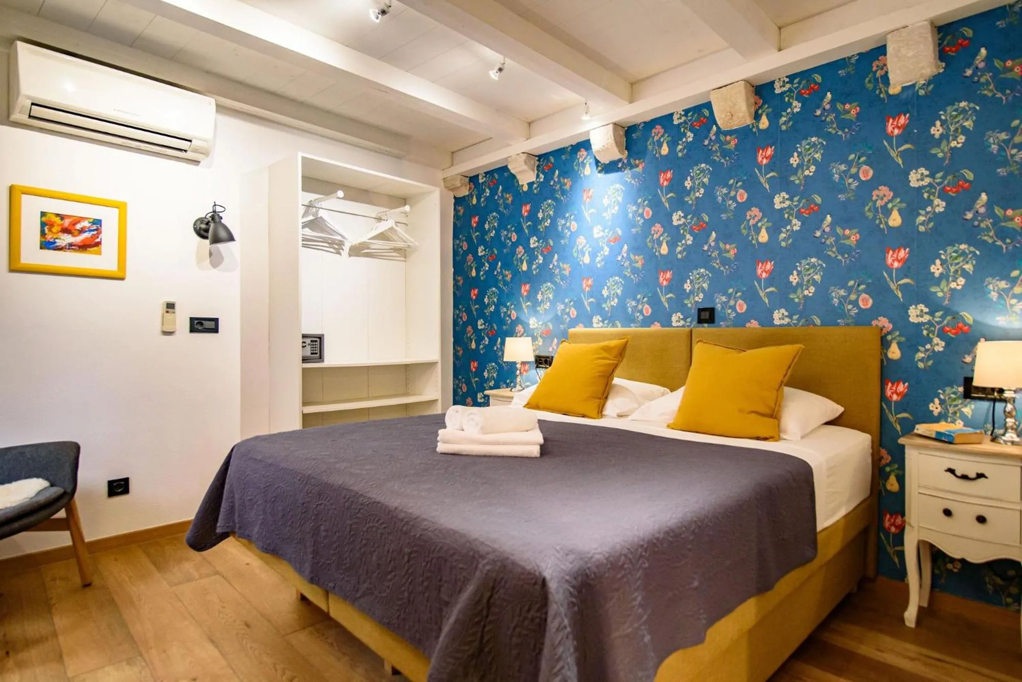 Bed in ART HOME ARTHUR by DuHomes