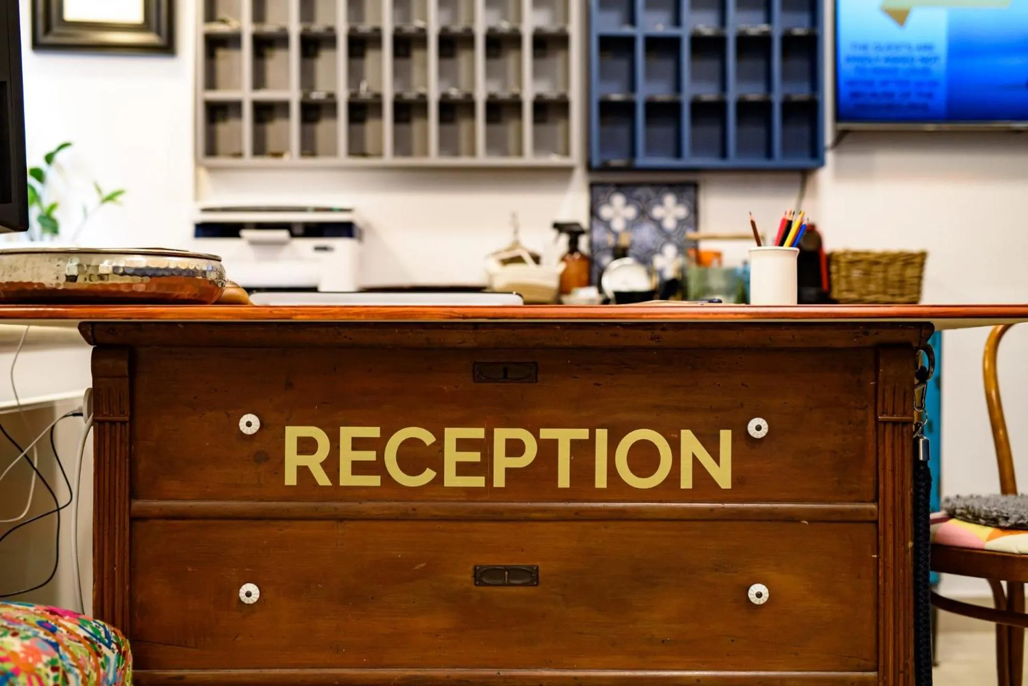 Lobby or reception in ART HOME ARTHUR by DuHomes