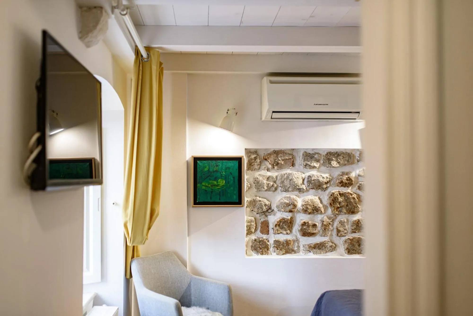 TV and multimedia in ART HOME ARTHUR by DuHomes