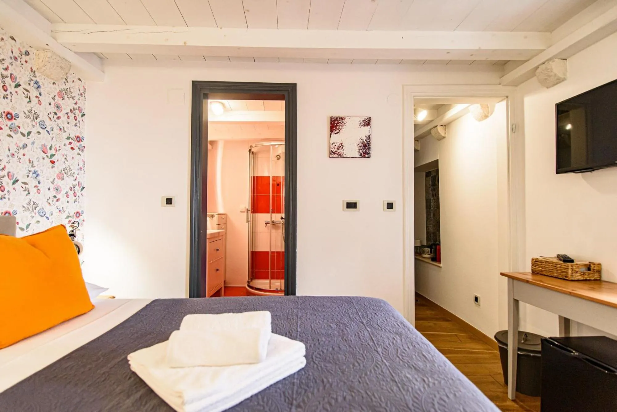 Bed in ART HOME ARTHUR by DuHomes