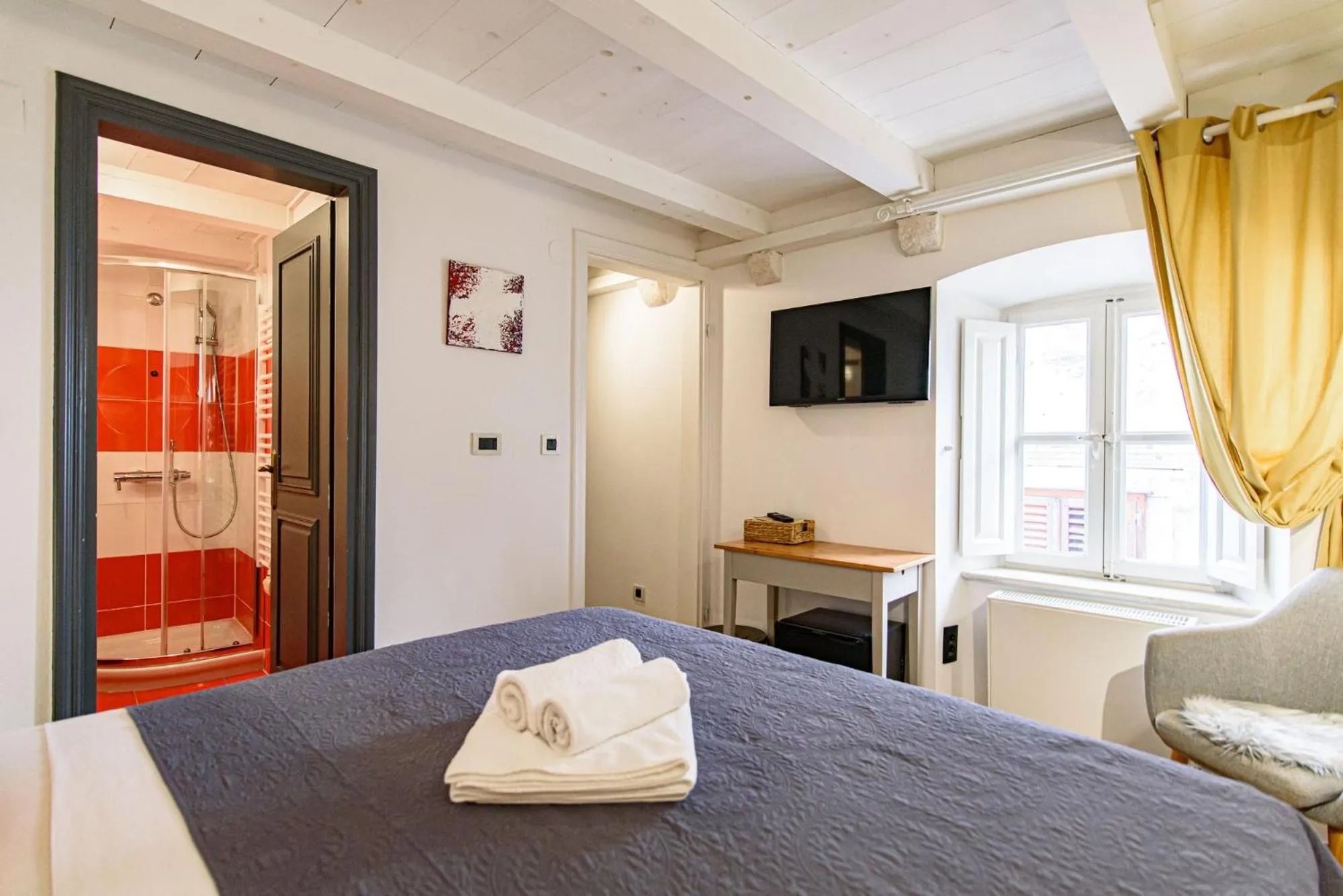 Bed in ART HOME ARTHUR by DuHomes