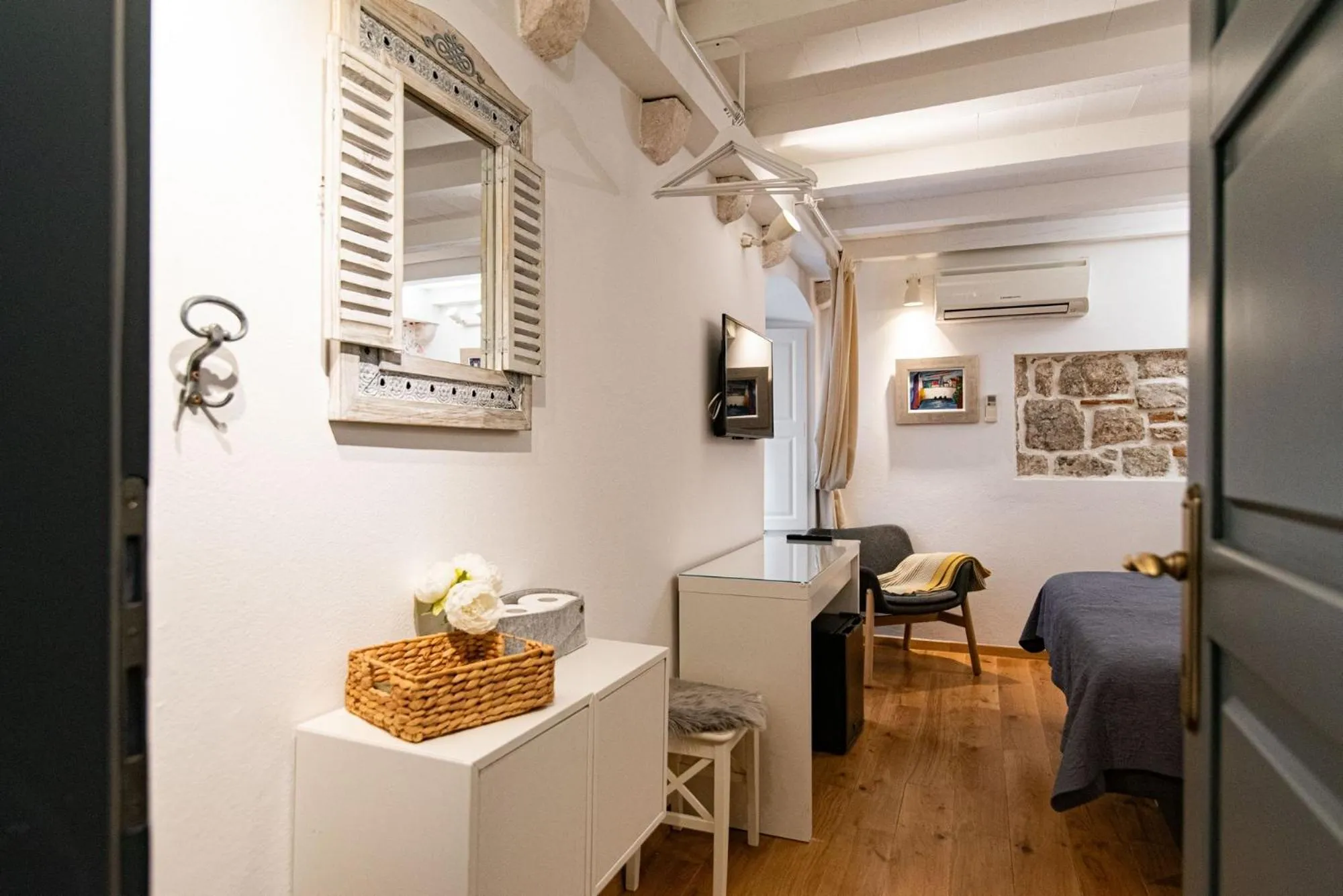 TV and multimedia in ART HOME ARTHUR by DuHomes