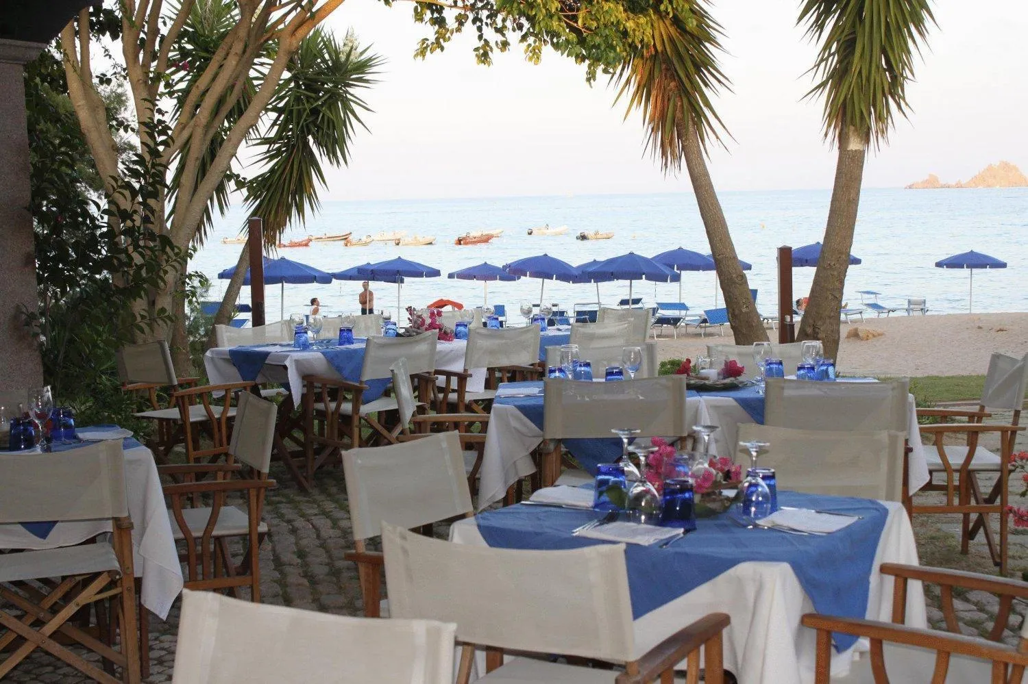 Restaurant/places to eat in Hotel Mediterraneo