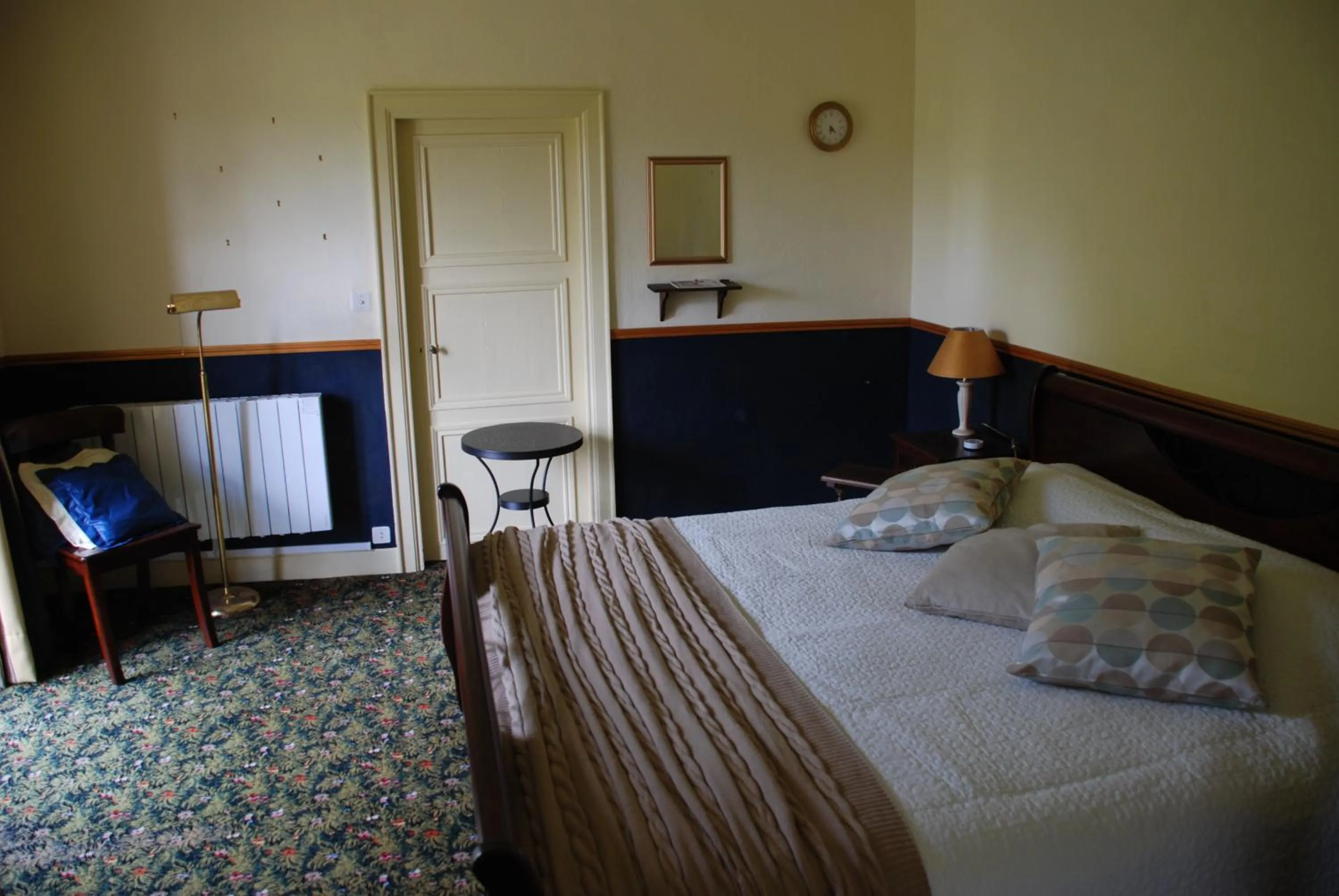 Photo of the whole room, Bed in B&B Chateau le Bois