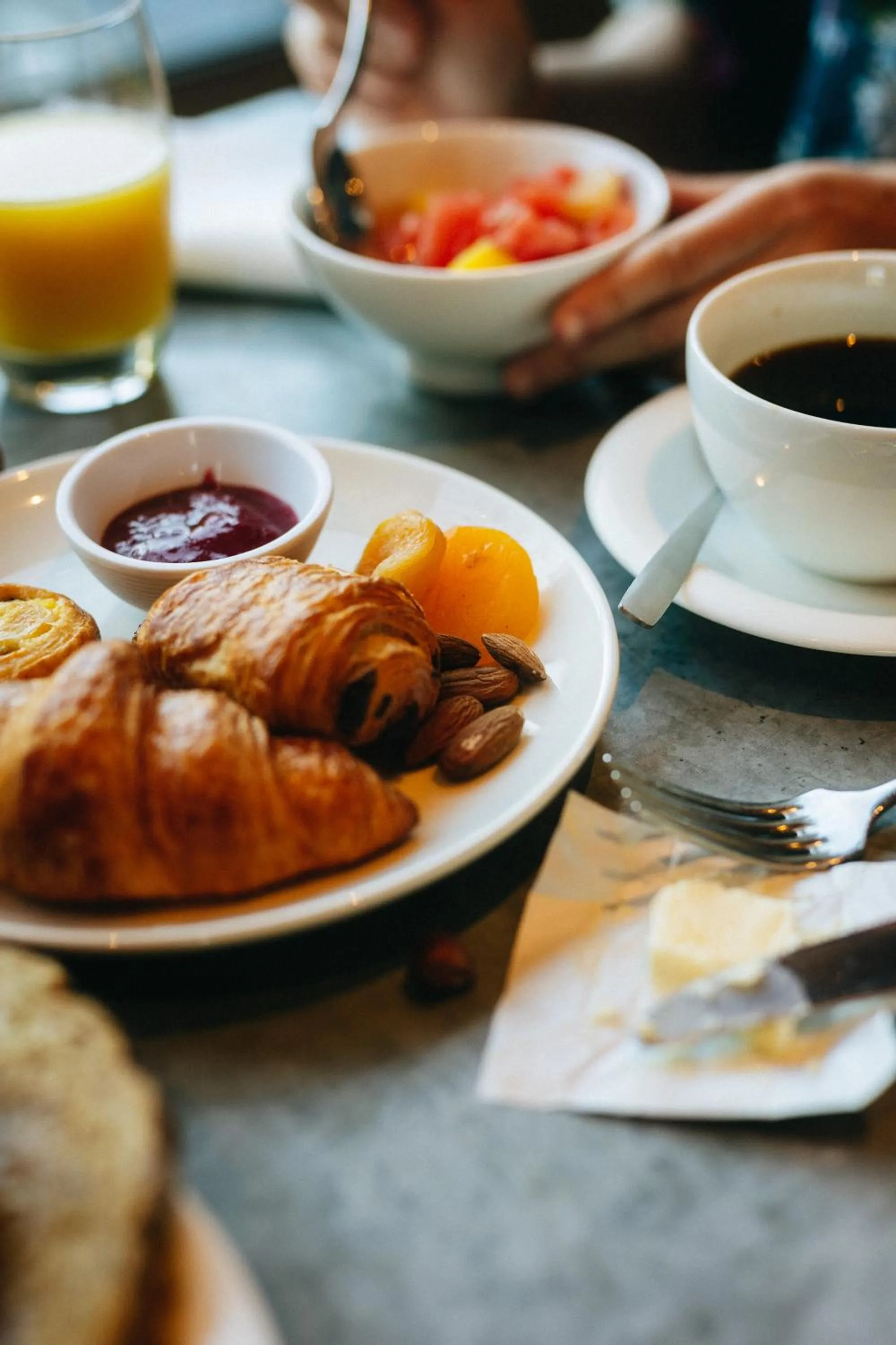 Breakfast in Hôtel Restaurant Ar Milin-Logis hôtels