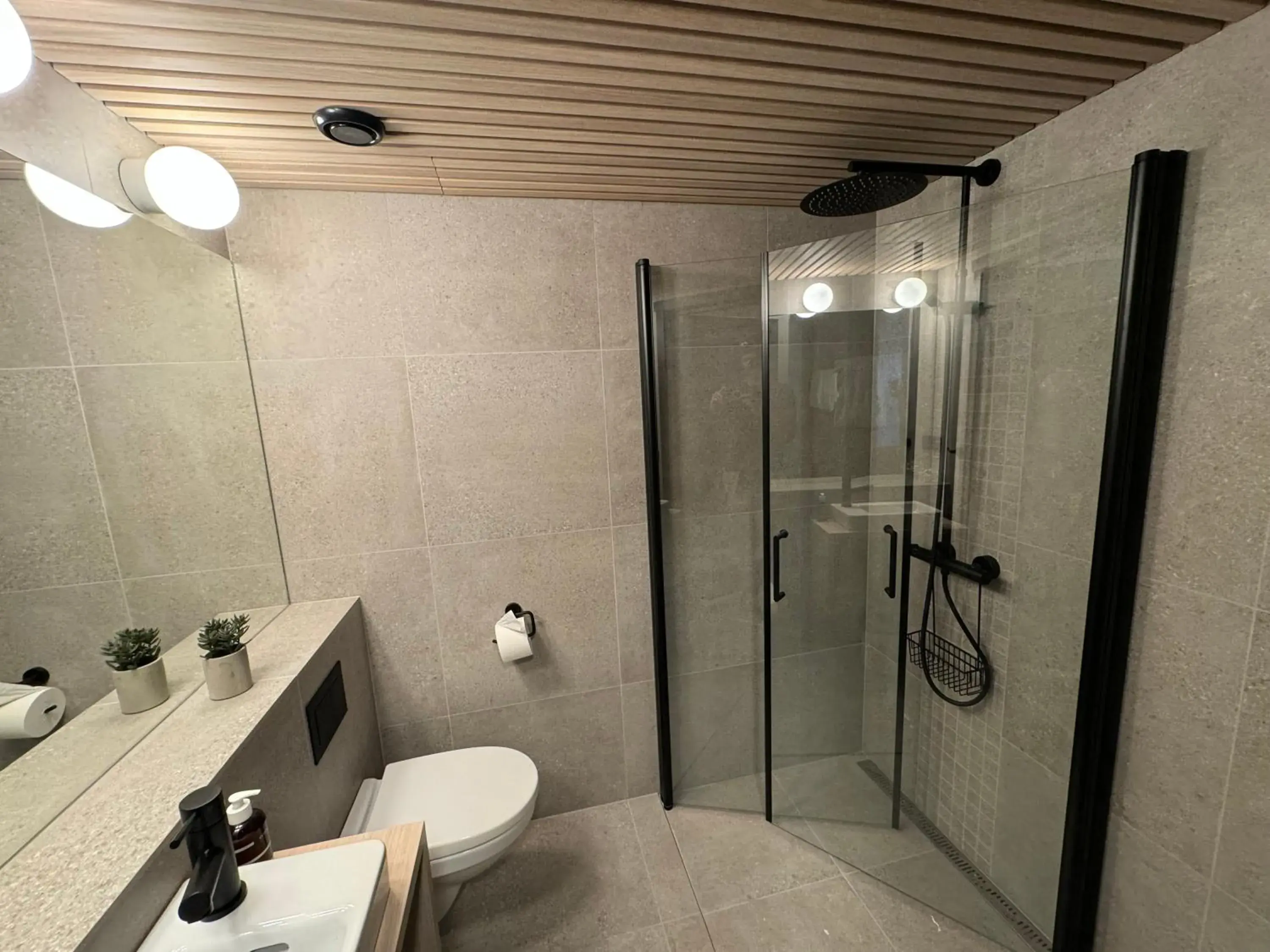 Triple Room - single occupancy in Trolltun Hotel & Hytter Triple Room - single occupancy in Trolltun Hotel & Hytter