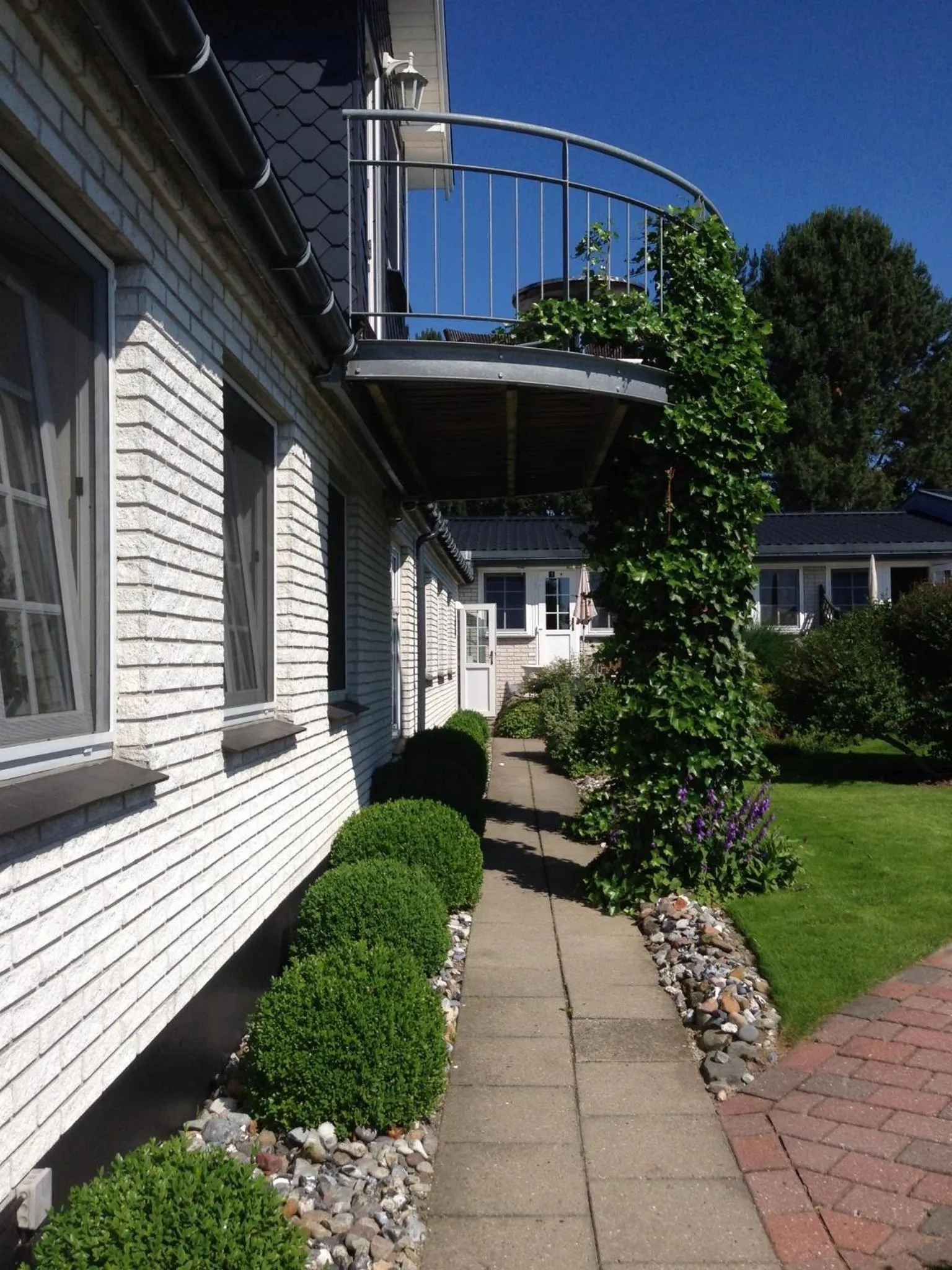 Property building in Hotel Fjordkroen
