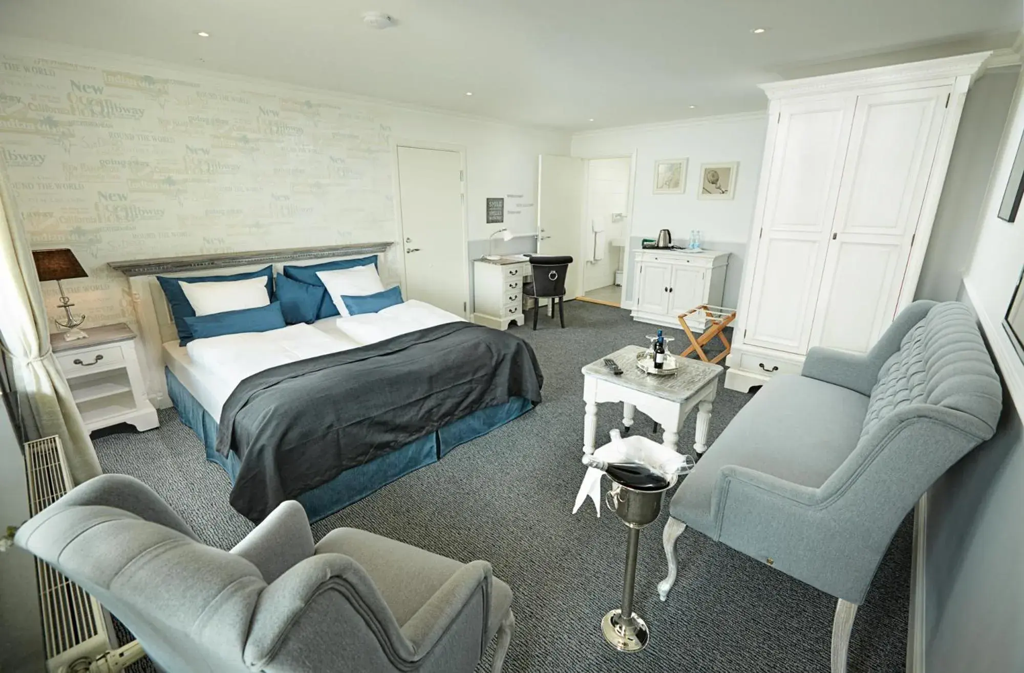 Junior Suite with Balcony in Hotel Fjordkroen Junior Suite with Balcony in Hotel Fjordkroen